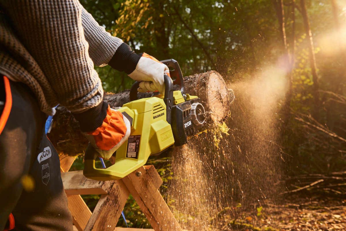 RYOBI Akku-Kettensäge RYOBI Akku-Kettensäge RY36CSX35A-0 36V Brushless mit Akku Ladegerät