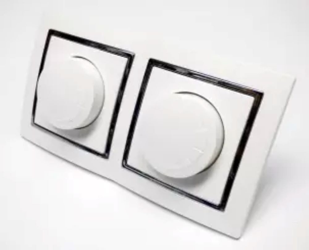 Lichtideen Schalter 9553 Levina S 2-er Dimmer 300 Watt silberner Rand (Taster, Schalter, Anennendose, Steckdose mit USB lieferbar)