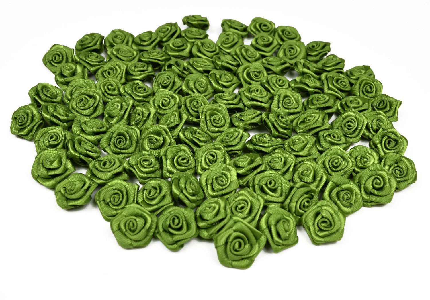 Creativery Streudeko, Satinrosen 15mm zum Basteln & Aufnähen 100 Stück