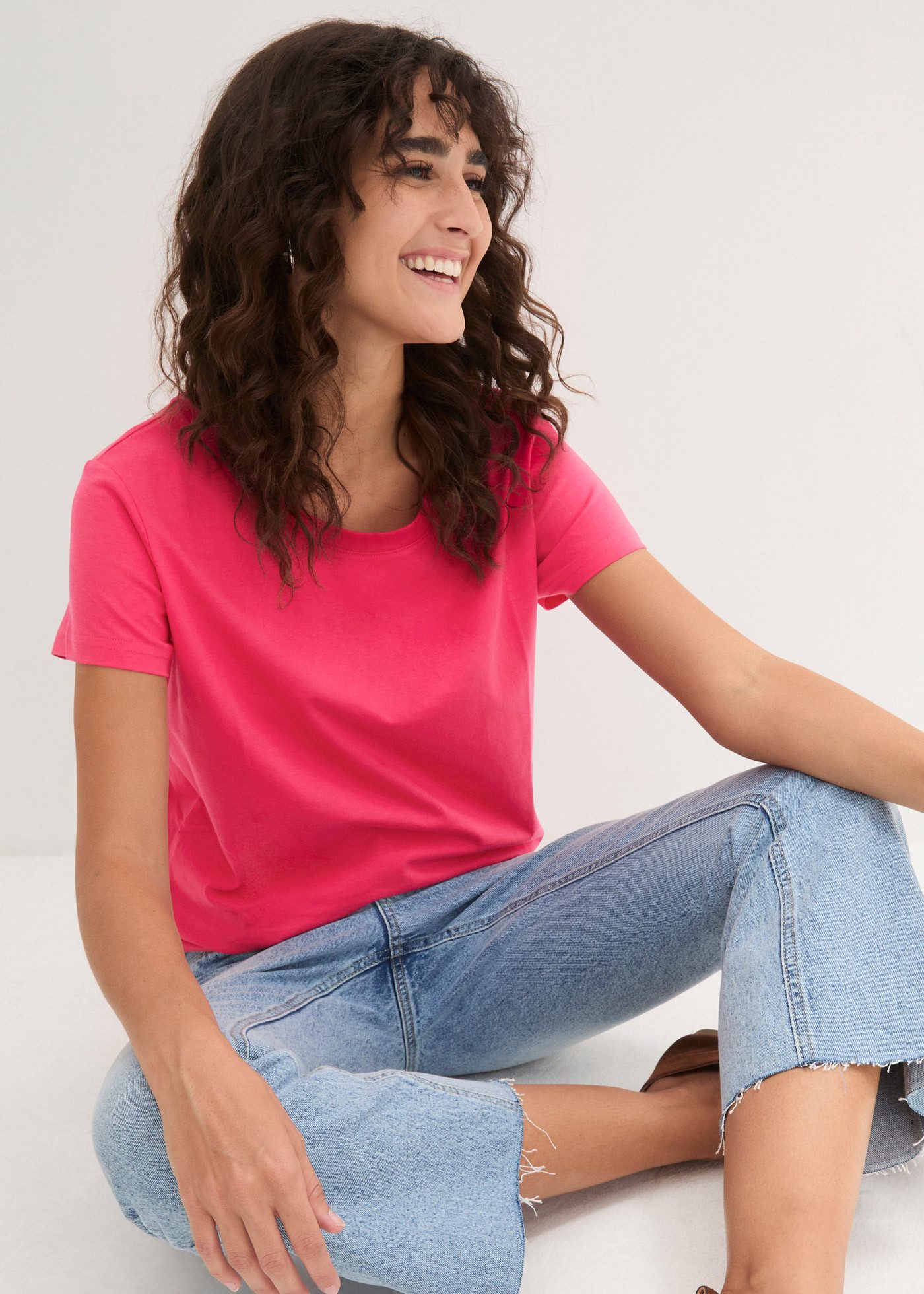 bonprix T-Shirt (Packung, 5-tlg) Rundhals-Ausschnitt, mit kurzem Arm