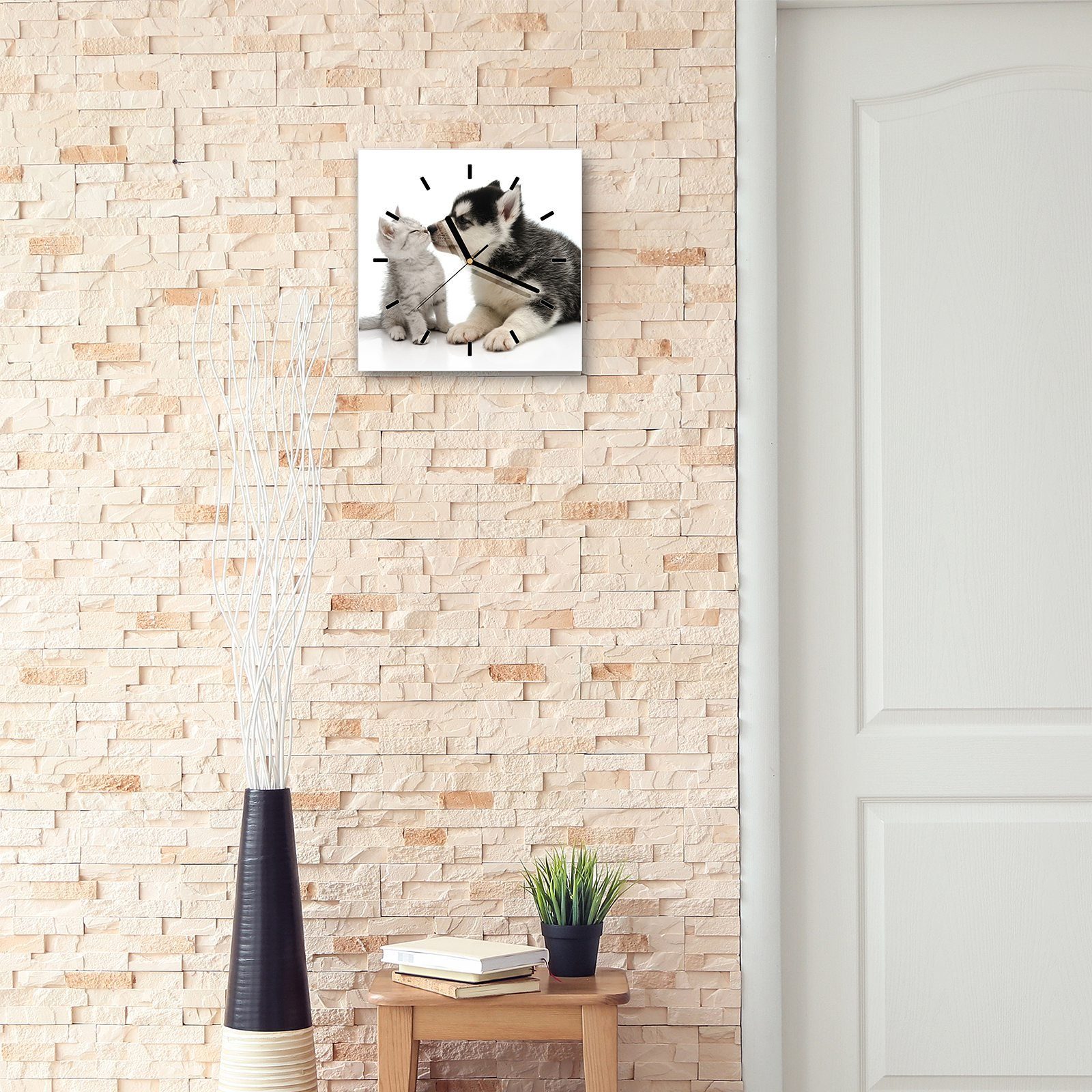 Primedeco Wanduhr Glasuhr Wanduhr x cm mit Hund Wandkunst Katze 30 küsst Größe 30 Motiv