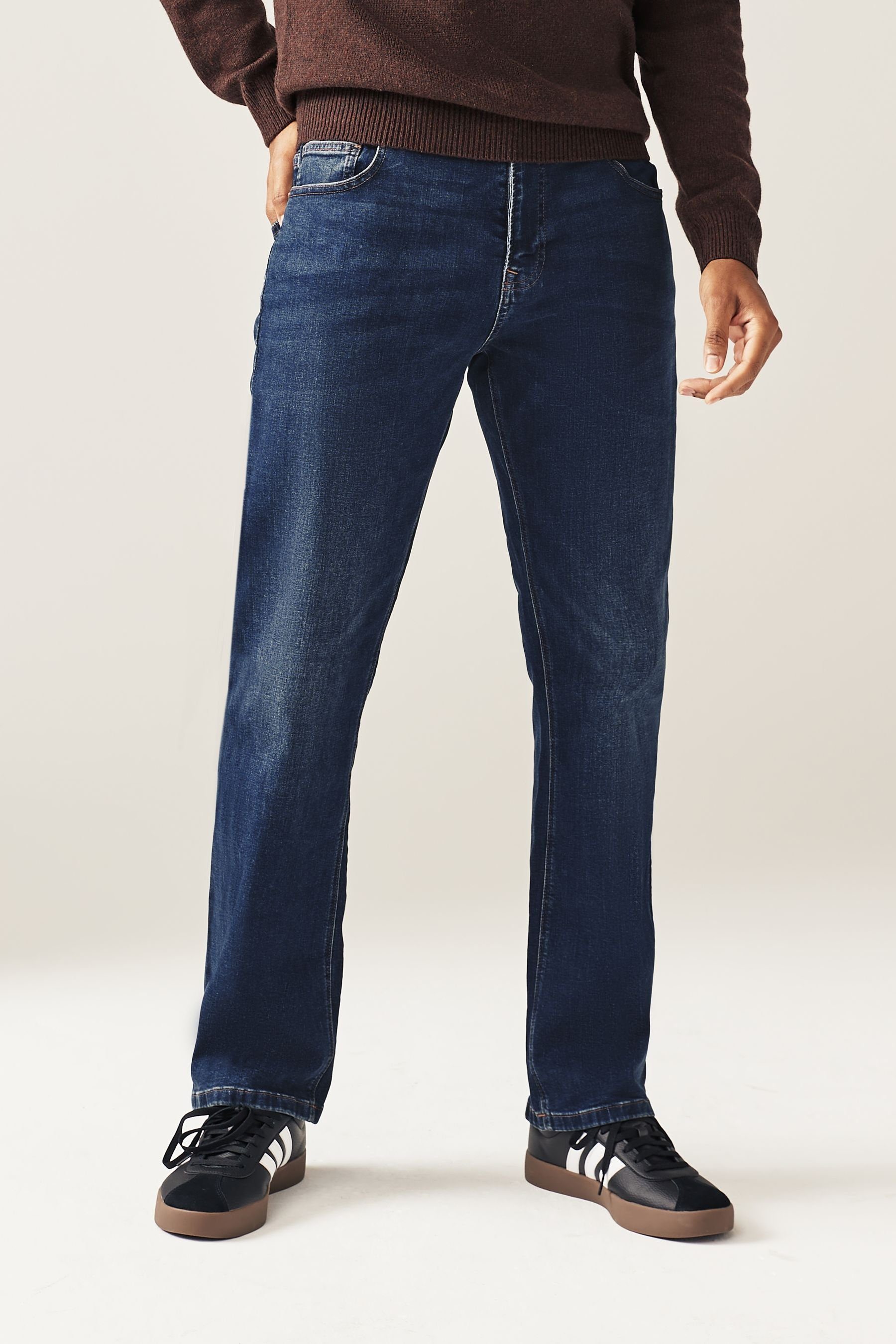 Next Bootcut-Jeans Klassische Bootcut-Jeans mit Stretch (1-tlg)