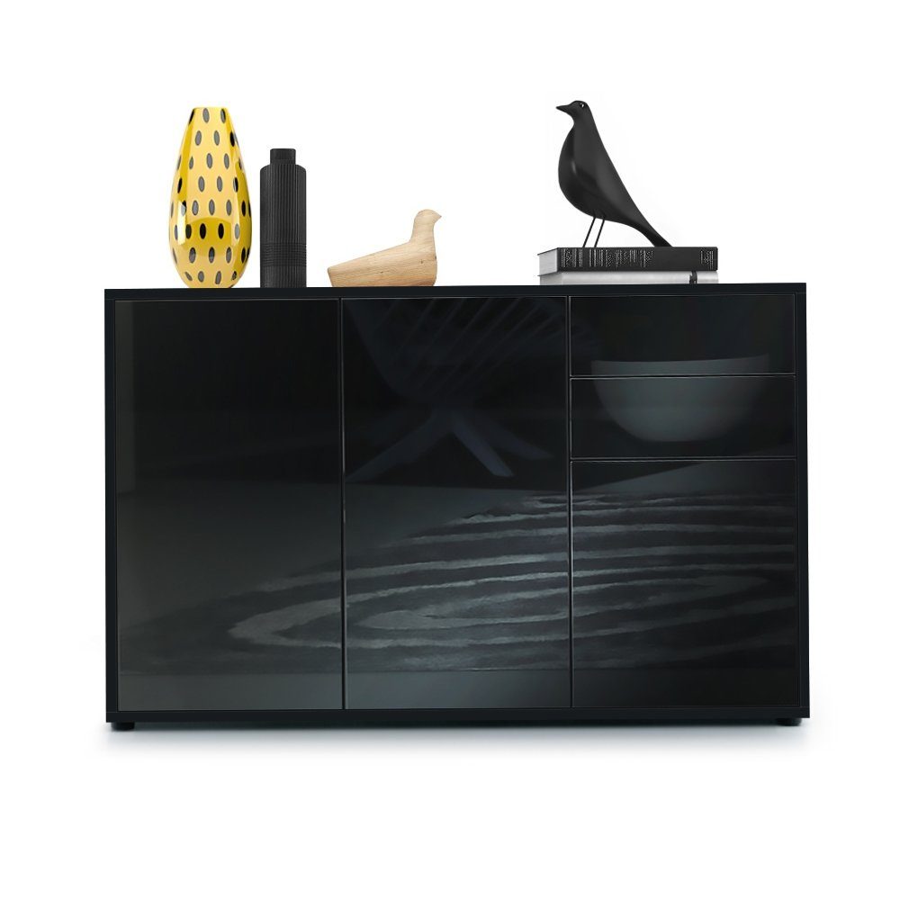 Vladon Kommode Ben V3 (Kommode, mit 3 Türen und 2 Schubladen), Schwarz matt/Schwarz Hochglanz (117 x 74 x 36 cm)