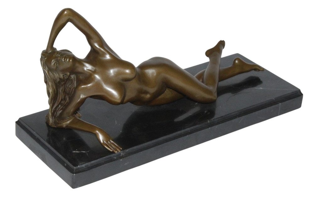 Dekofigur Elegante Bronzefigur Liegende Aktfrau auf Sockel Länge 29 cm Skulptur