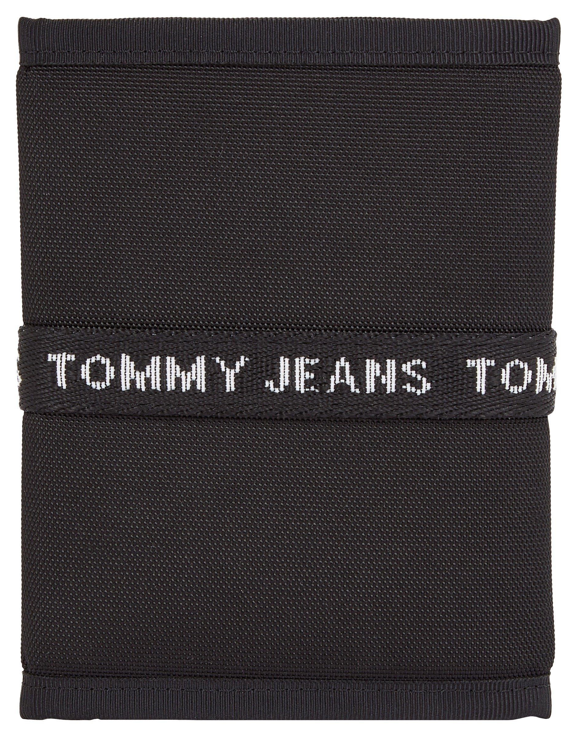Tommy Jeans Geldbörse TJM NYLON praktischem mit TRIFOLD, ESSENTIAL Klettverschluss