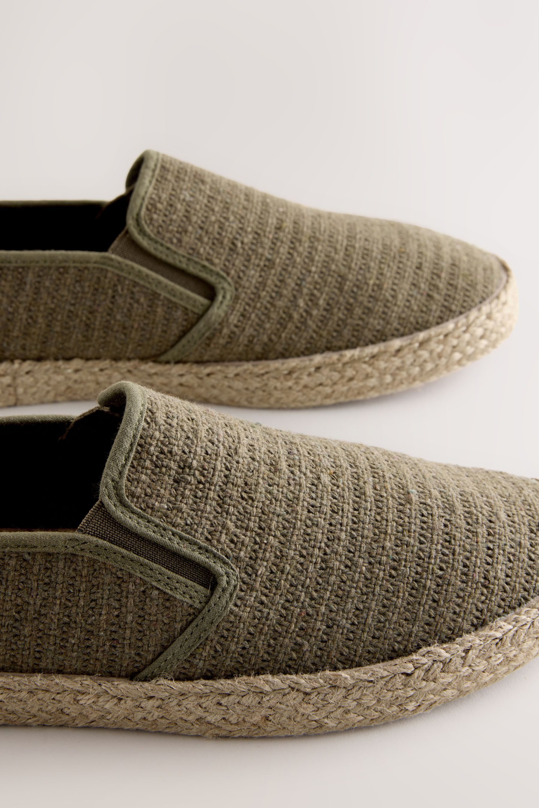 Next Strukturierte Espadrilles-Schlupfschuhe Espadrille (1-tlg)