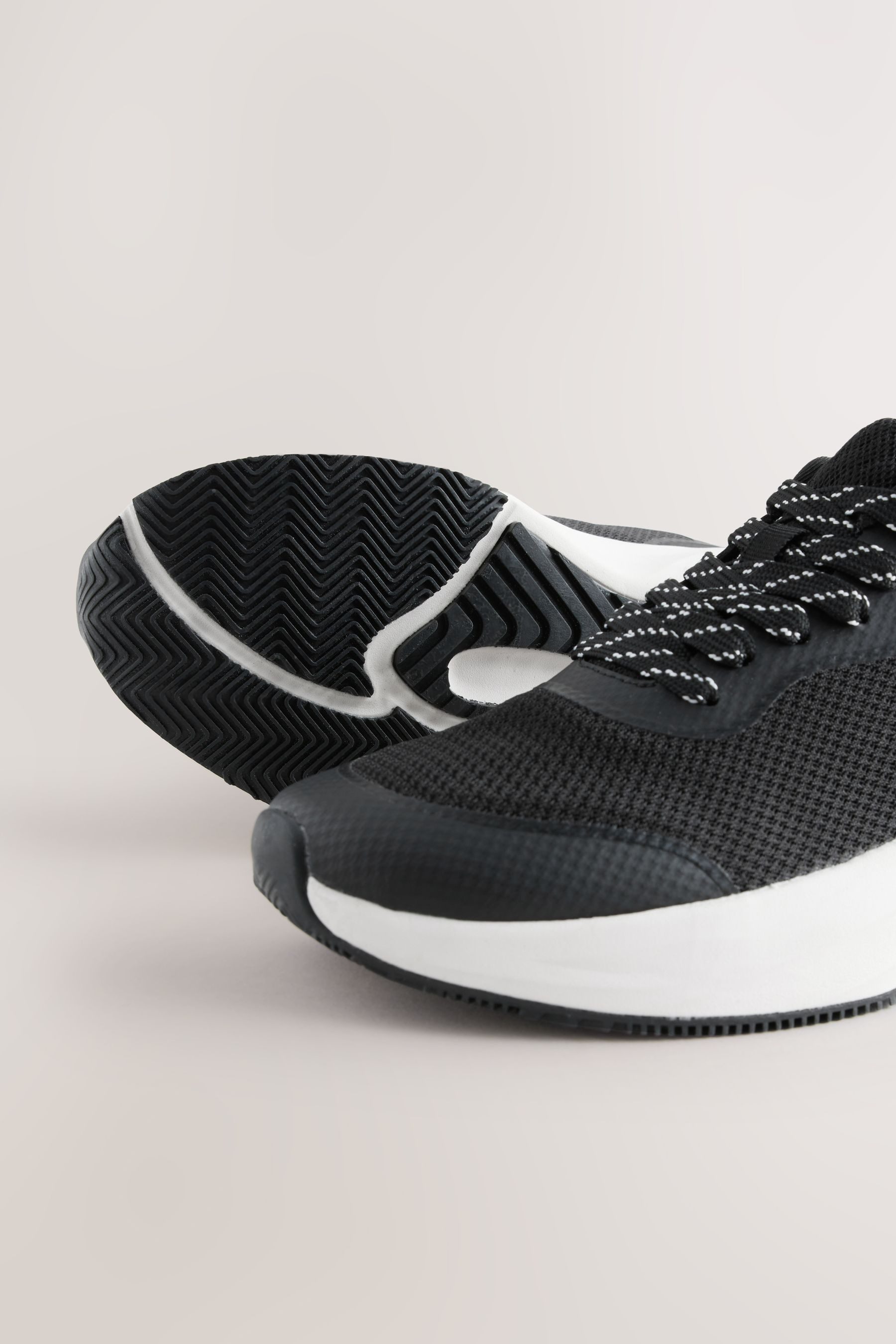 Next Forever Comfort® Gym-Sneaker mit dicker Sohle Sneaker (1-tlg)