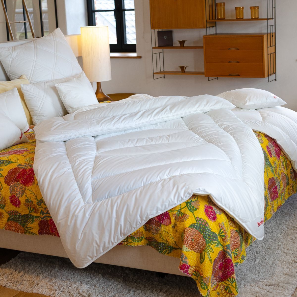 Paradies Kunstfaserbettdecke Avera, Füllung: 80% Polyester, 20% Lyocell, Bezug: 100% Baumwolle, atmungsaktive Lyocell Ganzjahresdecke