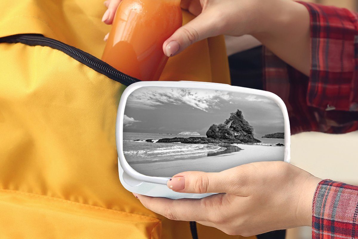 MuchoWow Lunchbox für für Kunststoff, Mädchen und Rica Schwarz in am Paradies Brotbox Strand Kinder Das Weiß, Costa Brotdose, Erwachsene, und und von (2-tlg), Jungs