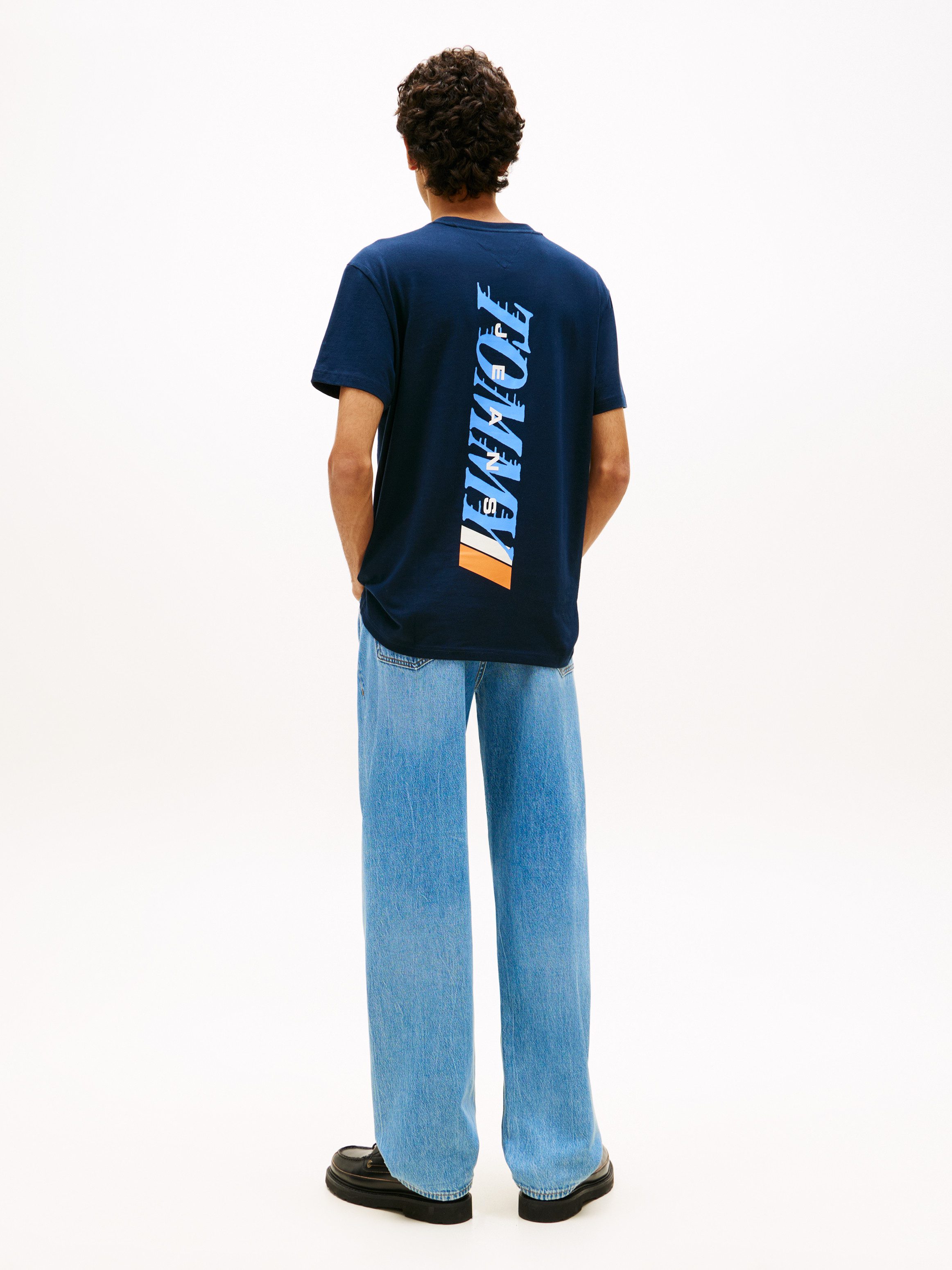 Tommy Jeans T-Shirt REGULAR VINTAGE LA BACK in regulärer Passform mit Markenprint – Bild 5 von 5