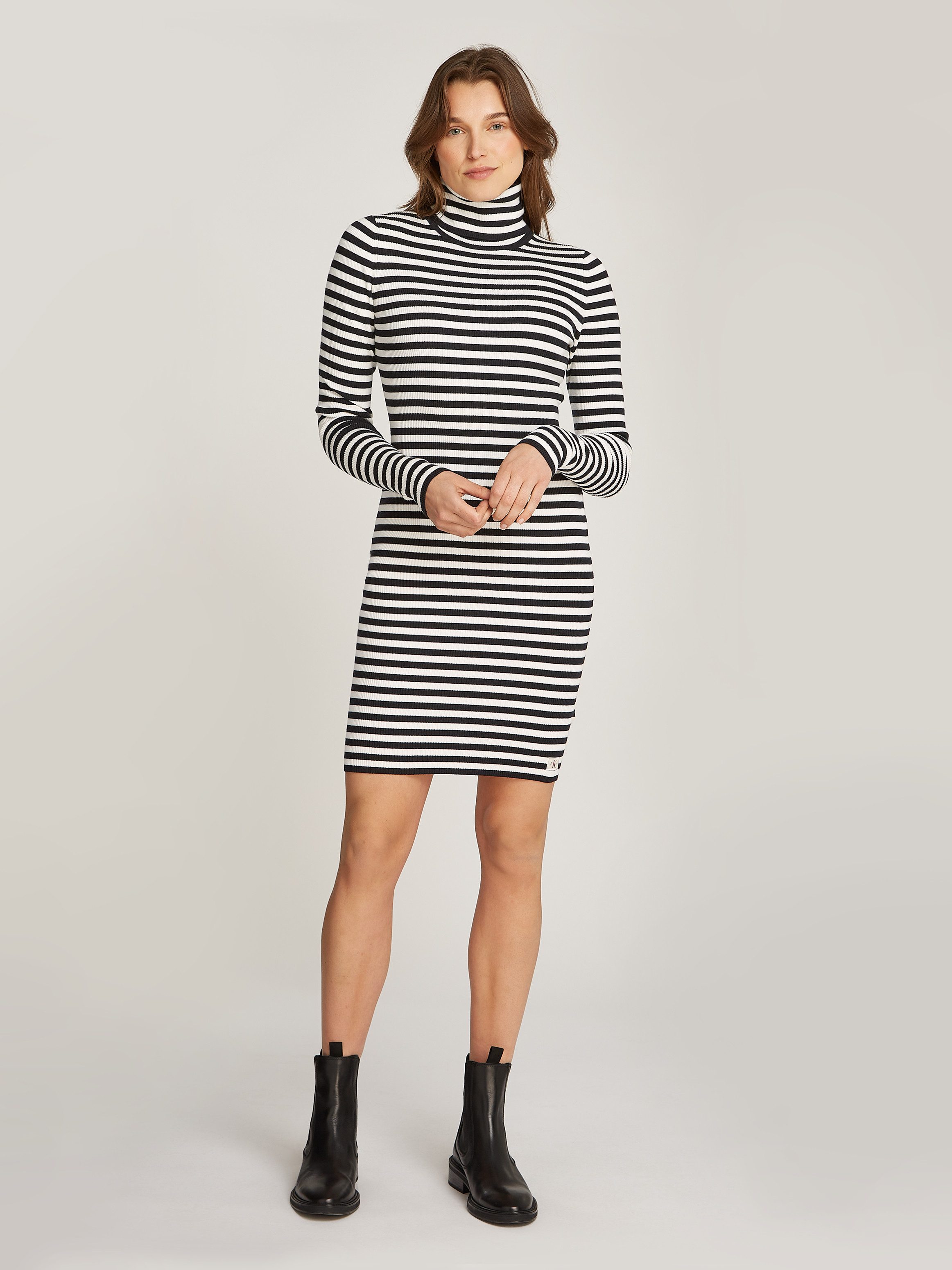 Calvin Klein Jeans Jerseykleid WOVEN LABEL TIGHT SWEATER DRESS mit Rollkrag günstig online kaufen