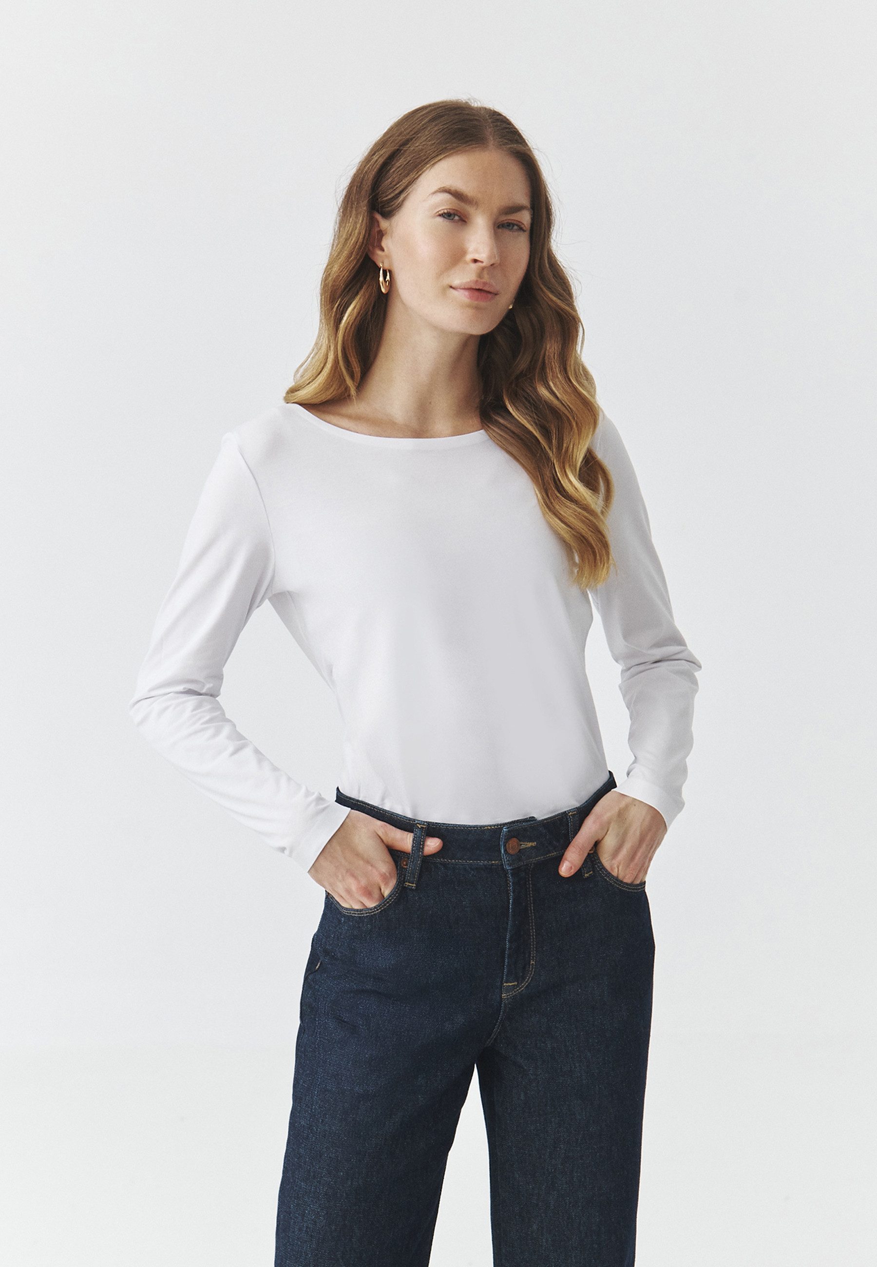TATUUM Klassische Bluse BAUMWOLLBLUSE MIT NAHTLOSEM ABSCHLUSS - MIKAJANKA