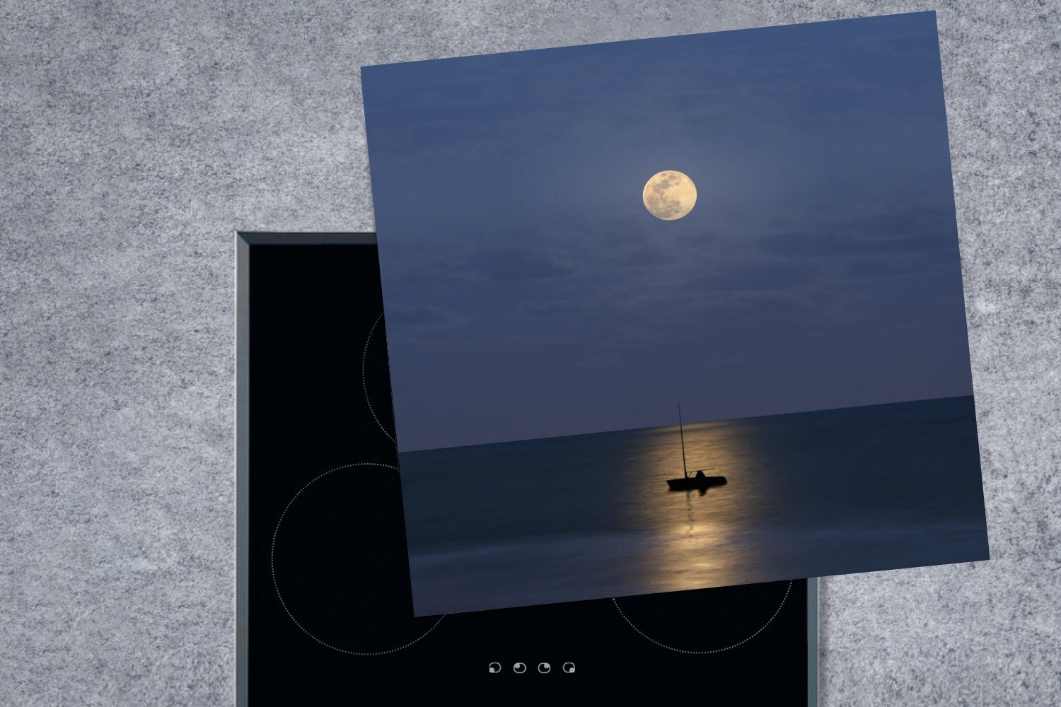 Ceranfeldabdeckung, (1 für Mond, 78x78 cm, Arbeitsplatte Boot Spiegelung tlg), - - Vinyl, Herdblende-/Abdeckplatte MuchoWow küche