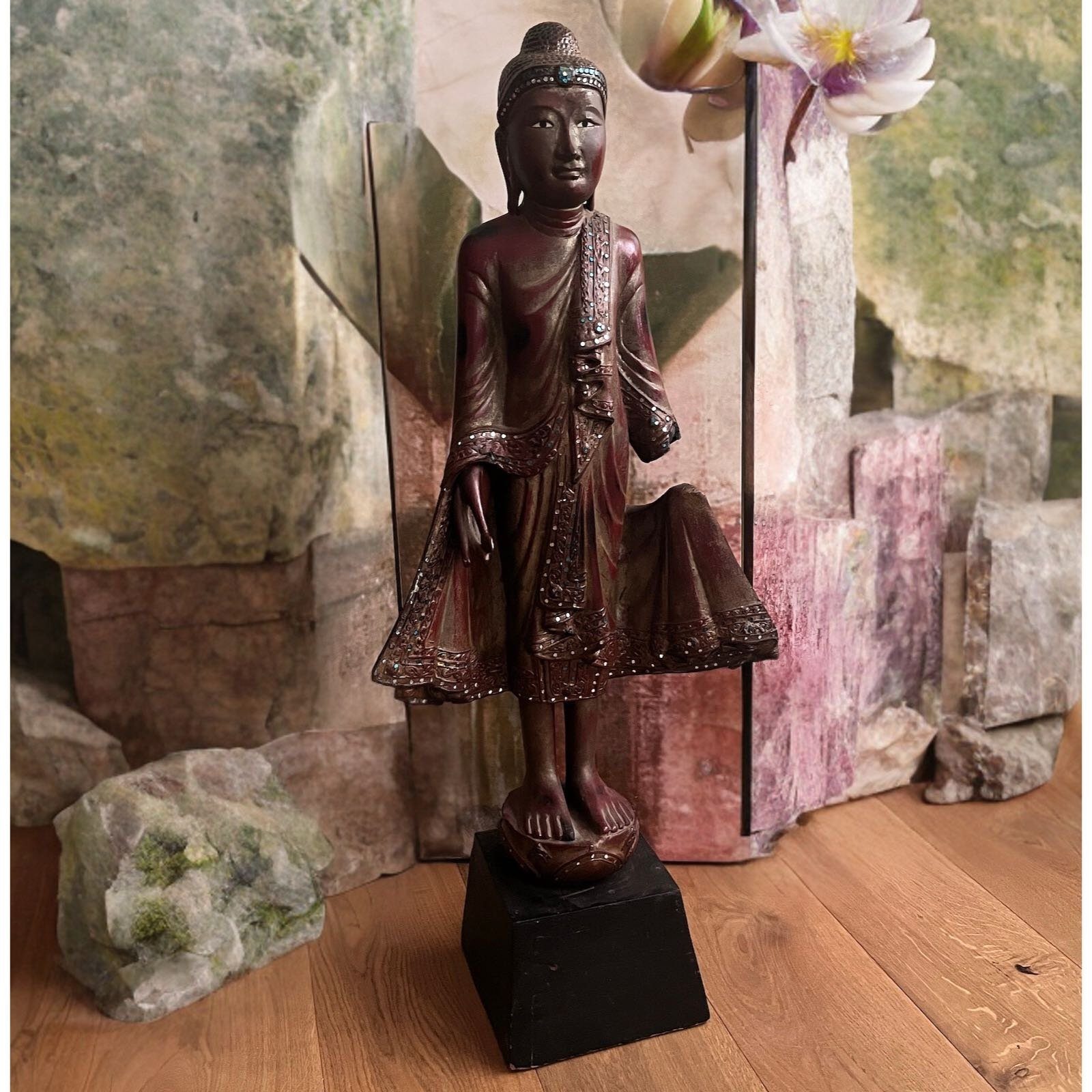 Holz - - Figur Asien Buddha stehend LifeStyle Thailand Rot Buddhafigur Burma,