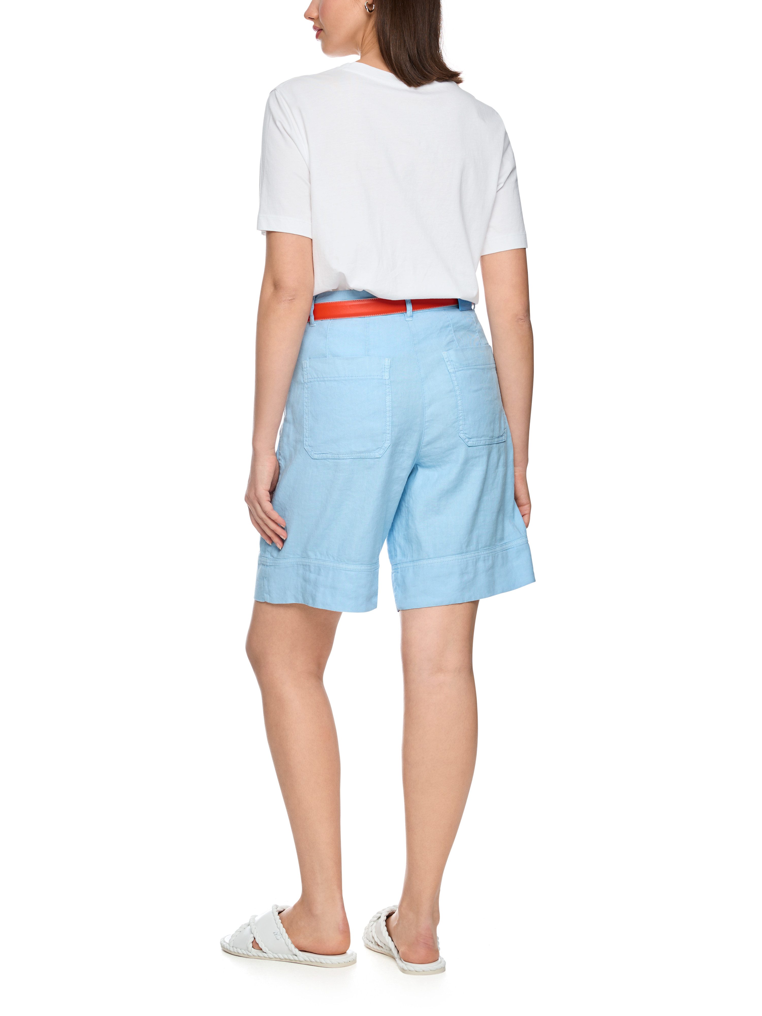 Marc Cain Shorts Salty Breeze Premium Damenmode Model WAUKEE