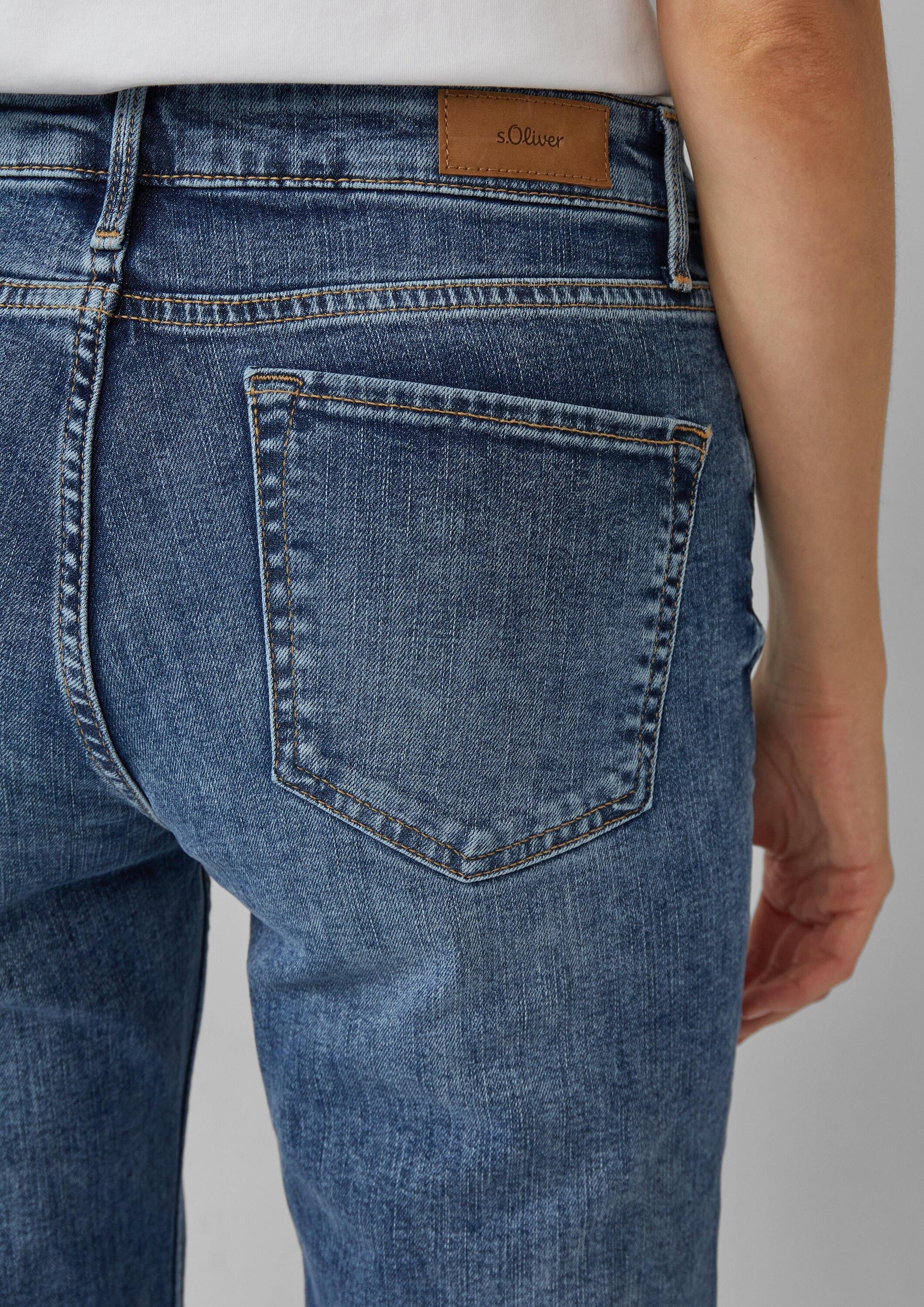s.Oliver Regular-fit-Jeans Jeans-Hose KAROLIN Jeans Karolin / Mid Rise / Straight Fit – Bild 4 von 5
