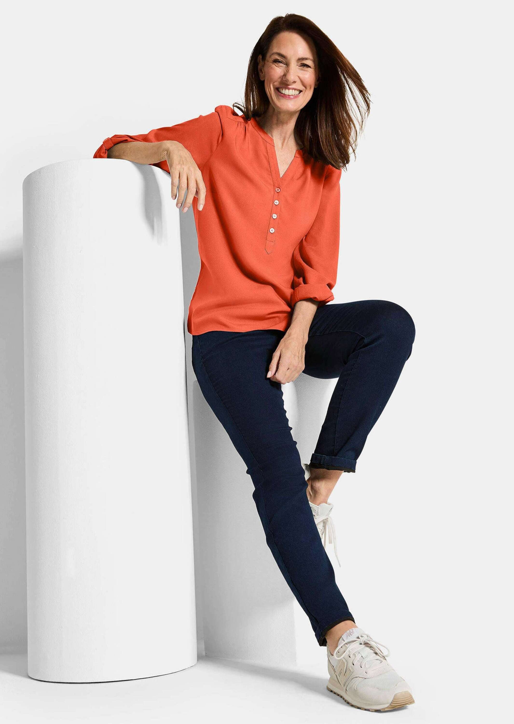 GOLDNER Schlupfbluse Elegante Viskosebluse mit V-Ausschnitt Luftige Bluse mit Fältchen, Knopfleiste und Langarm