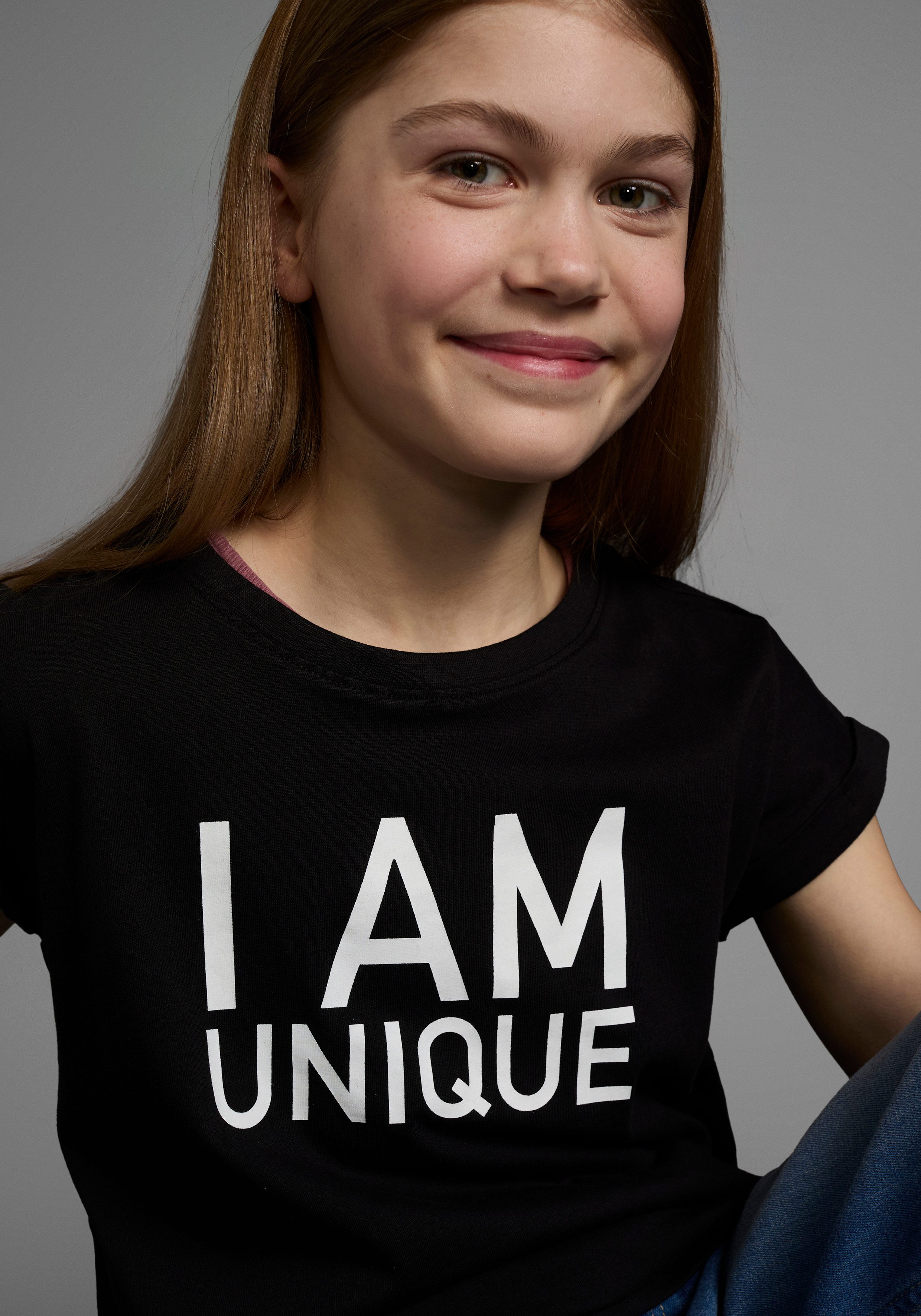 KIDSWORLD T-Shirt Mit Spruch: I AM UNIQUE kurzärmelig, weit geschnitten, bedruckt, Rundhalsausschnitt