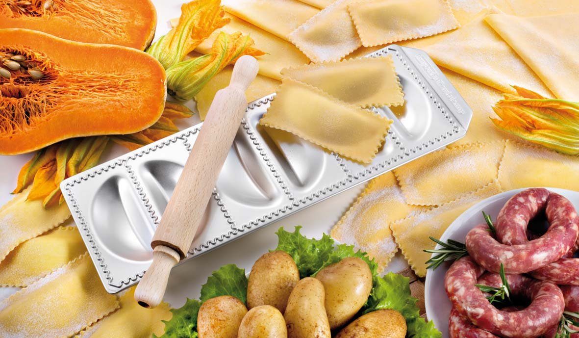 imperia Ravioliform, für sechs halbmondförmige Ravioli, inkl. Teigrolle, Aluminium