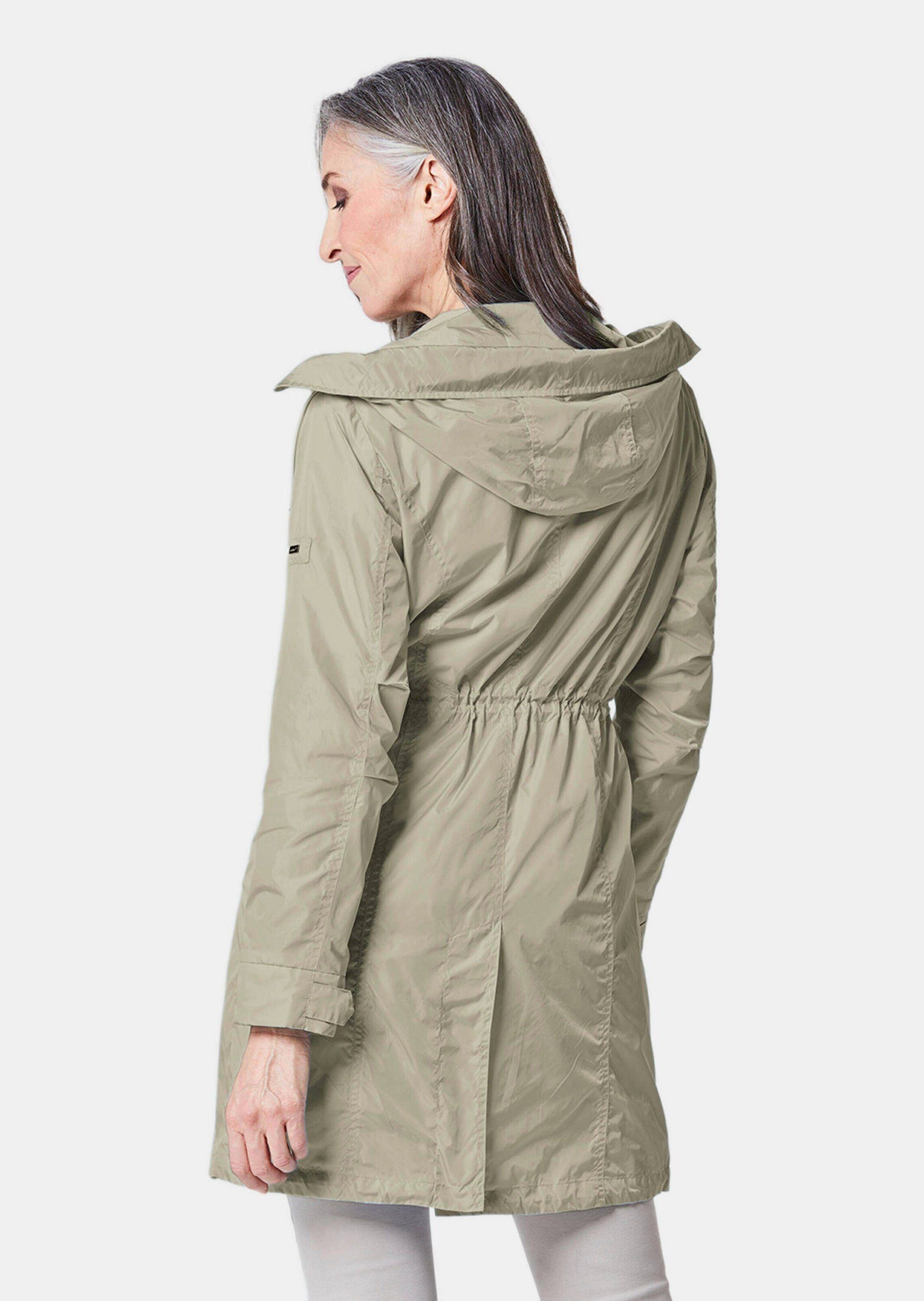 GOLDNER Outdoorjacke Kurzgröße: Modischer Regenparka mit Kapuze Individuelle Weitenregulierung durch Tunnelzüge und variablen Kragen – Bild 4 von 5