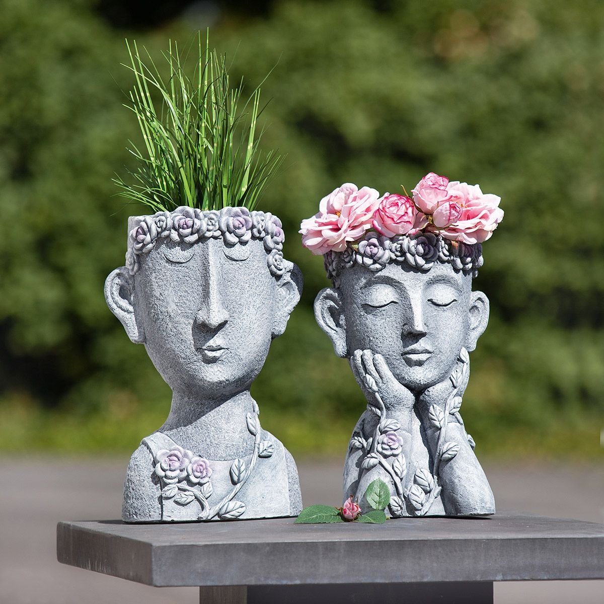GILDE Dekoobjekt Magnesi Pflanzbüste Florina zementfarben mit Blumenkranz  für den Außen | Pflanzkübel