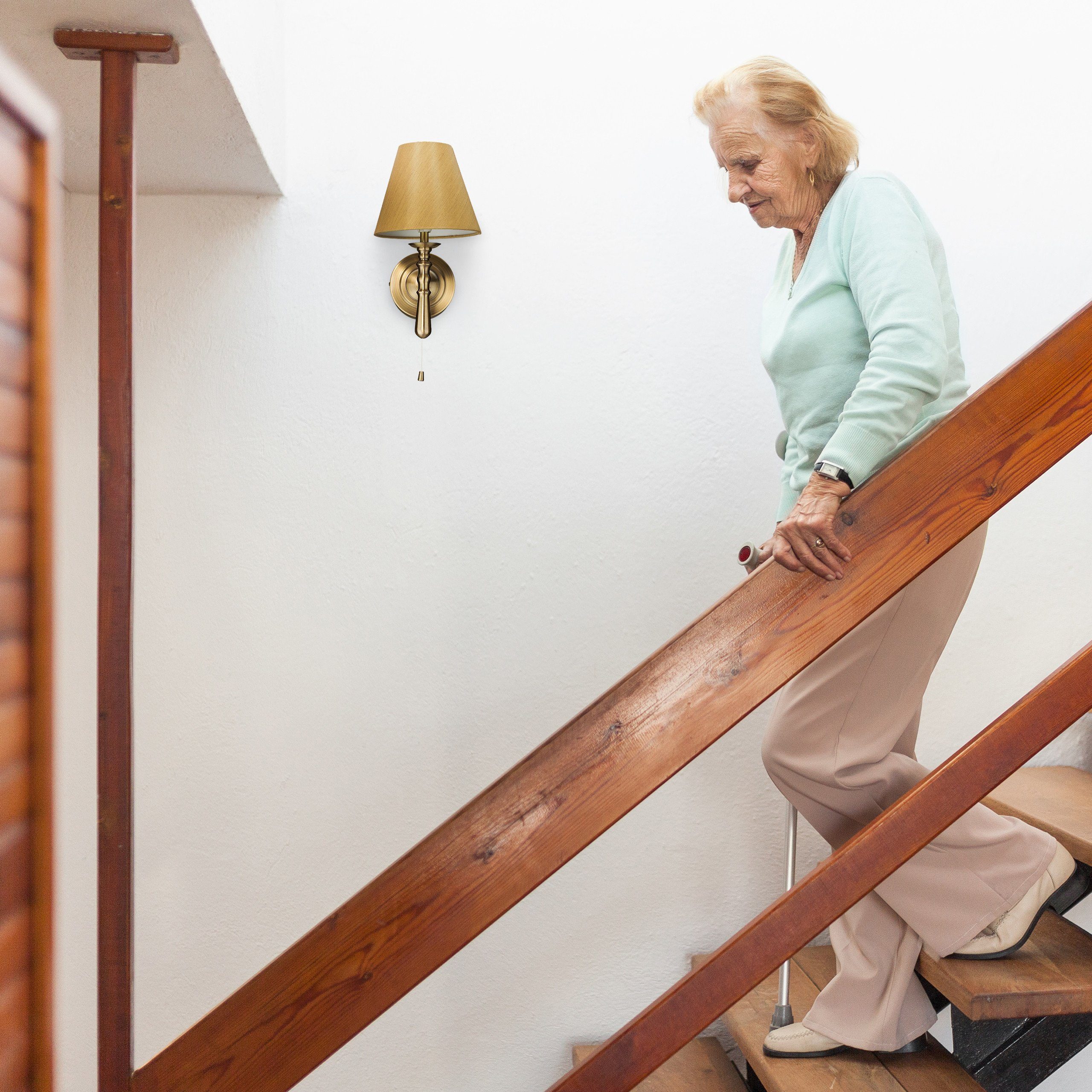 relaxdays Wandleuchte Wandlampe mit Schirm, Messing günstig online kaufen