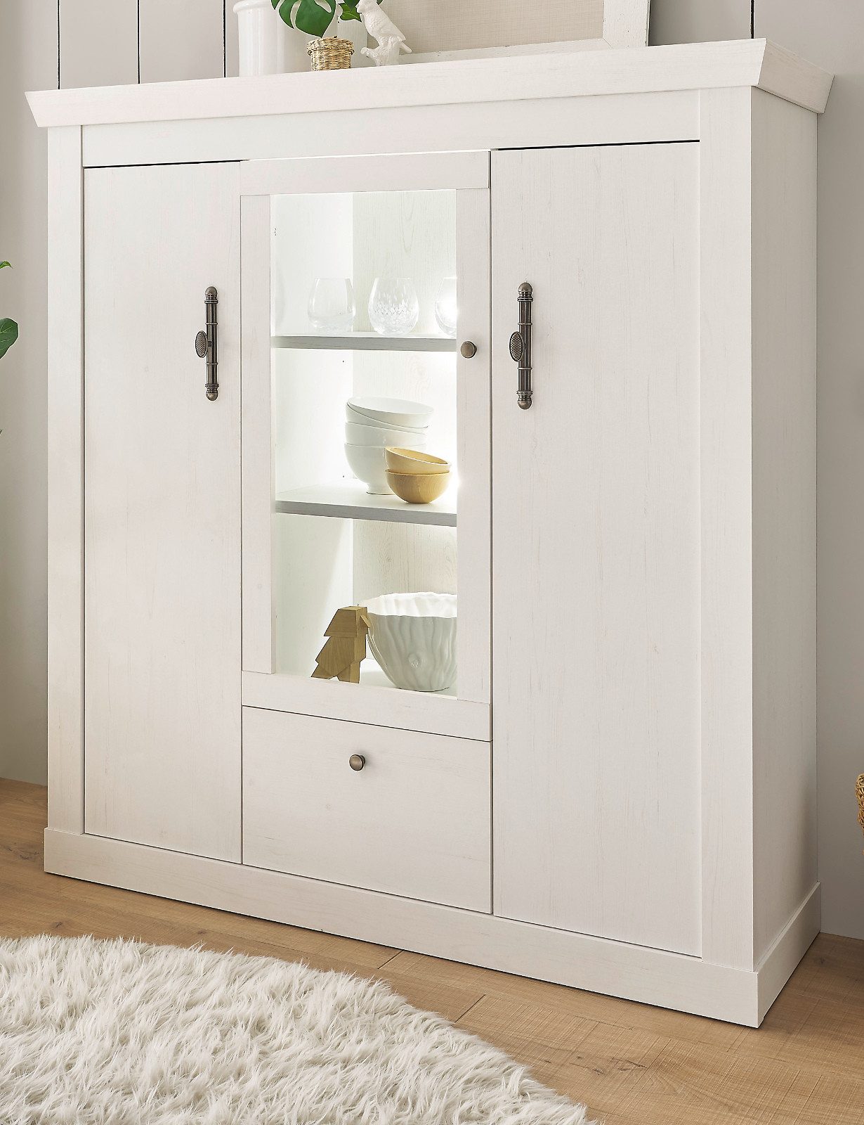 Furn.Design Highboard Fiastra (Hochkommode in Pinie weiß Landhaus, 140 x 146 cm), mit Metallgriffen und Soft-Close-Funktion