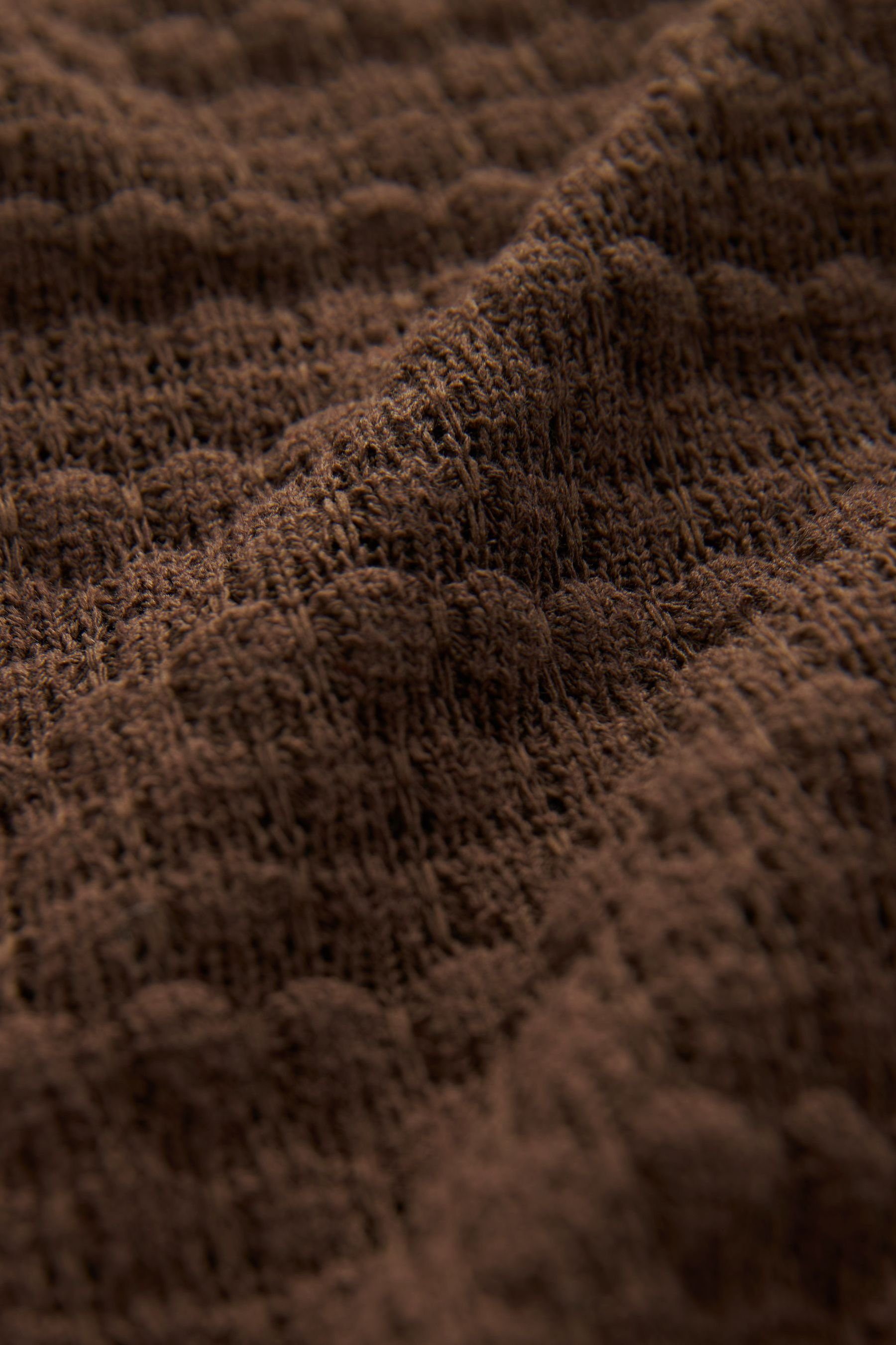 Häkelstruktur mit langen (1-tlg) Next Ajourpullover Flötenärmeln Brown Pullover und Chocolate