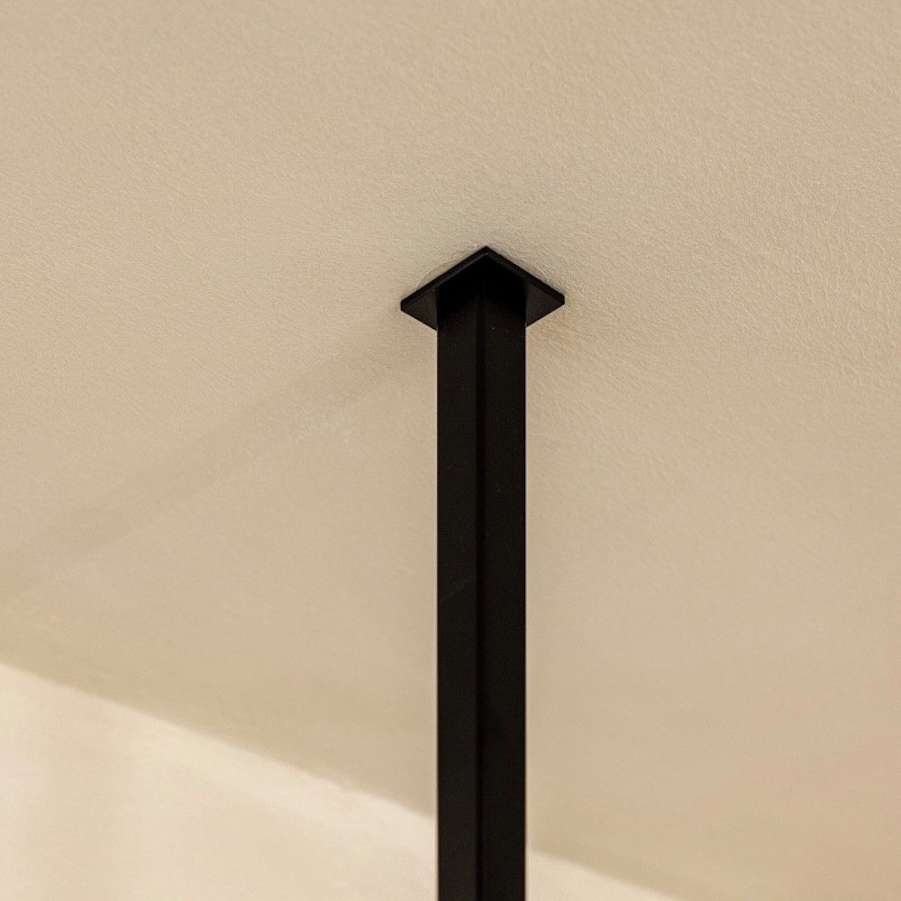 Metallbude Kleiderstange RUBI, Garderobenstange für Jacken, Mäntel und Kleidung, Stabile Konstruktion