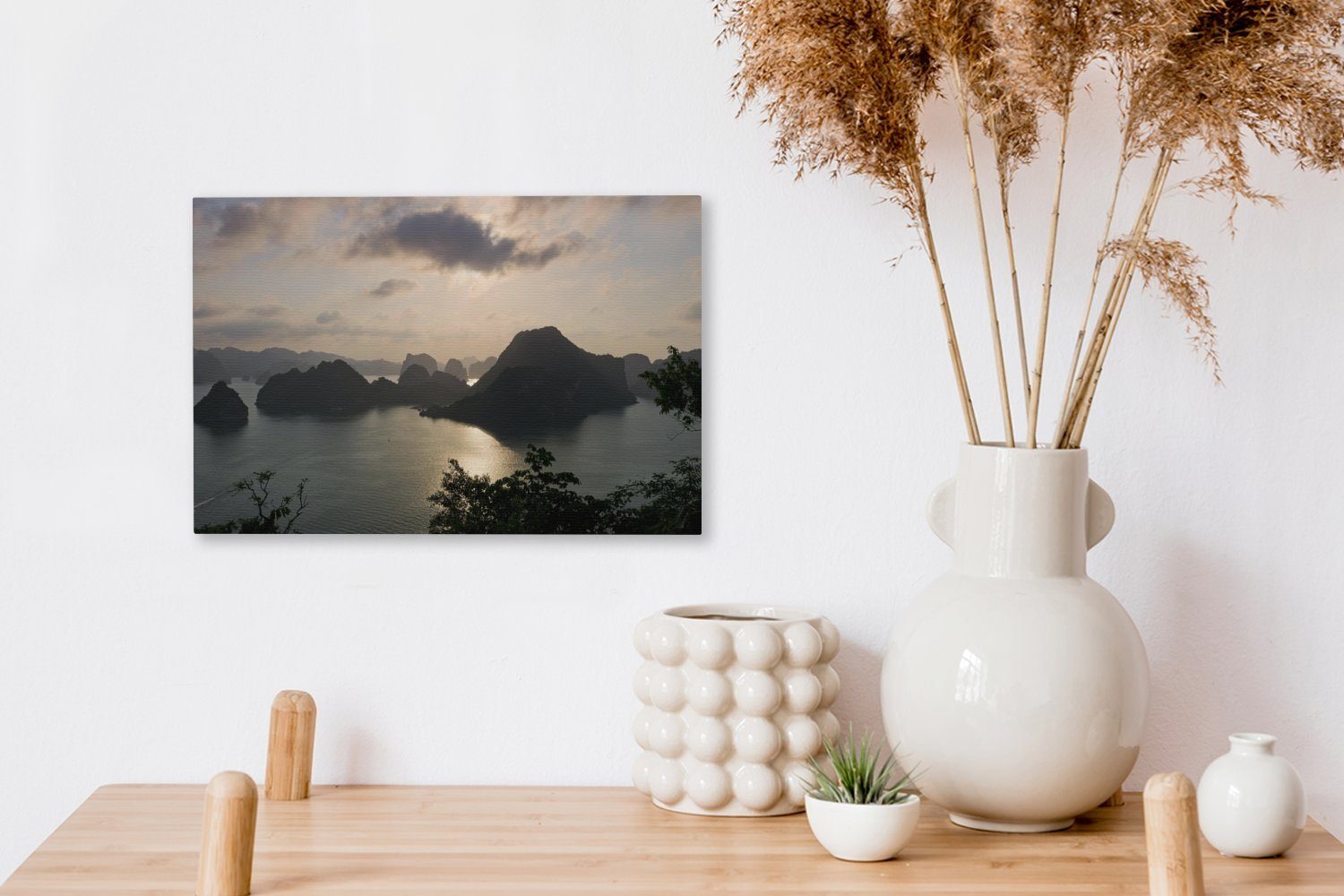 Wandbild (1 Felsen cm 30x20 in OneMillionCanvasses® Aufhängefertig, St), Leinwandbild Ha in Wanddeko, hinter Bay Vietnam, den Leinwandbilder, Long Sonnenuntergang der