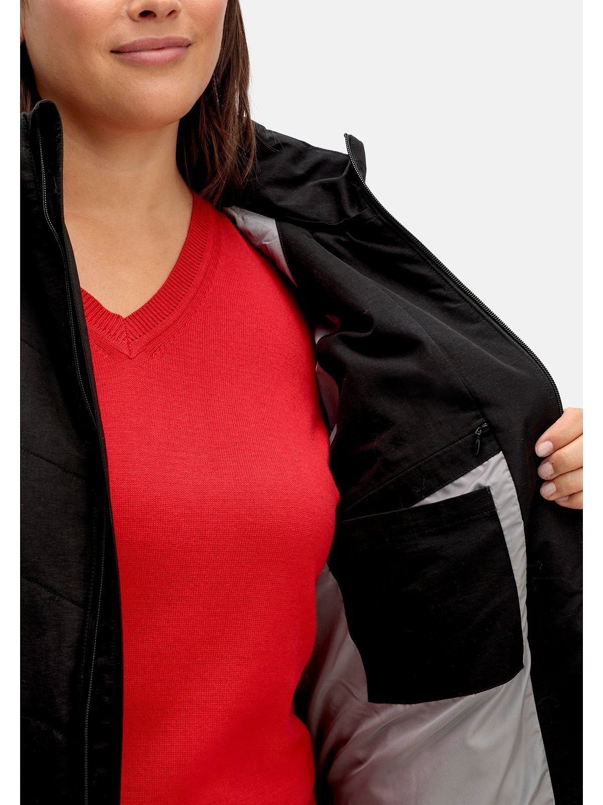 Sheego Steppmantel Große Größen mit abzippbarer Kapuze und Kontrastdetails