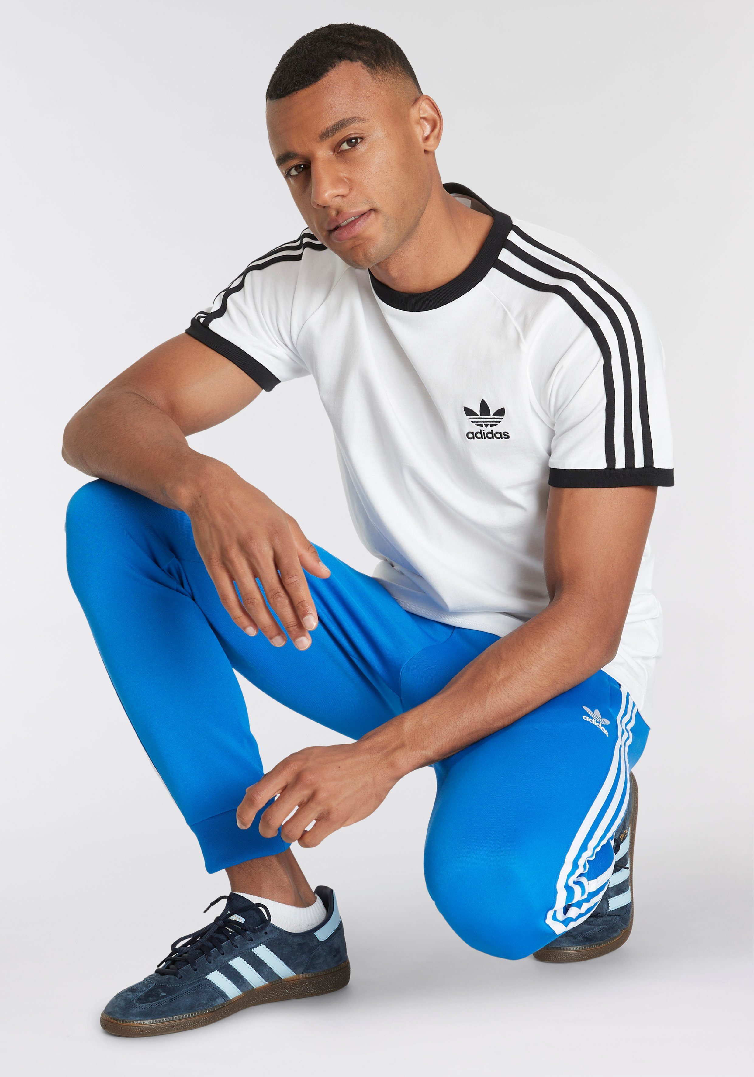 adidas Originals T-Shirt 3-STRIPES TEE schmale Passform, Kurzarm, mit kontrastierendem Saum, aus Baumwolle