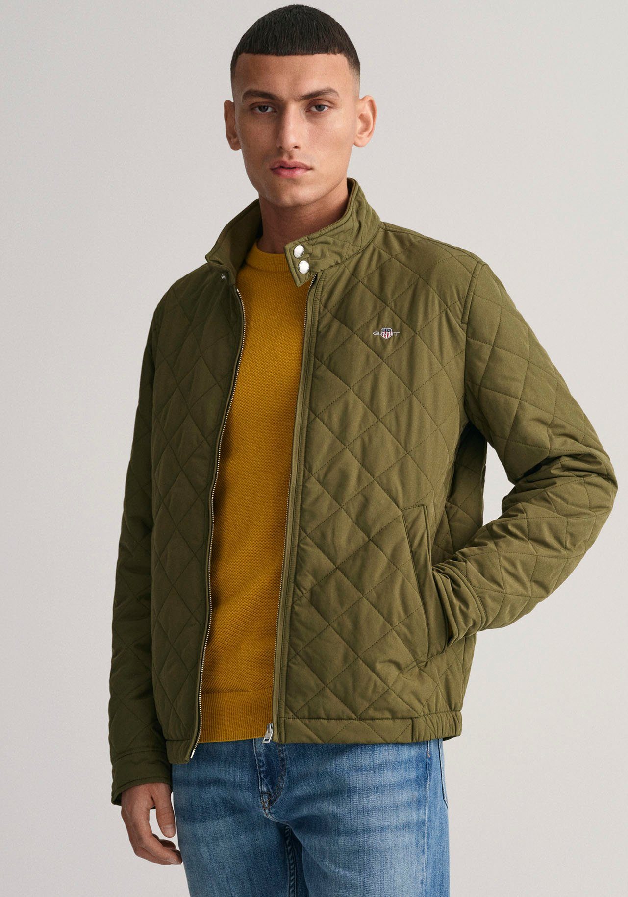 Gant Steppjacke QUILTED WINDCHEATER mit Rautensteppung, Druckknöpfe am  Kragen und verstellbare Manschetten für ein warmes Tragegefühl