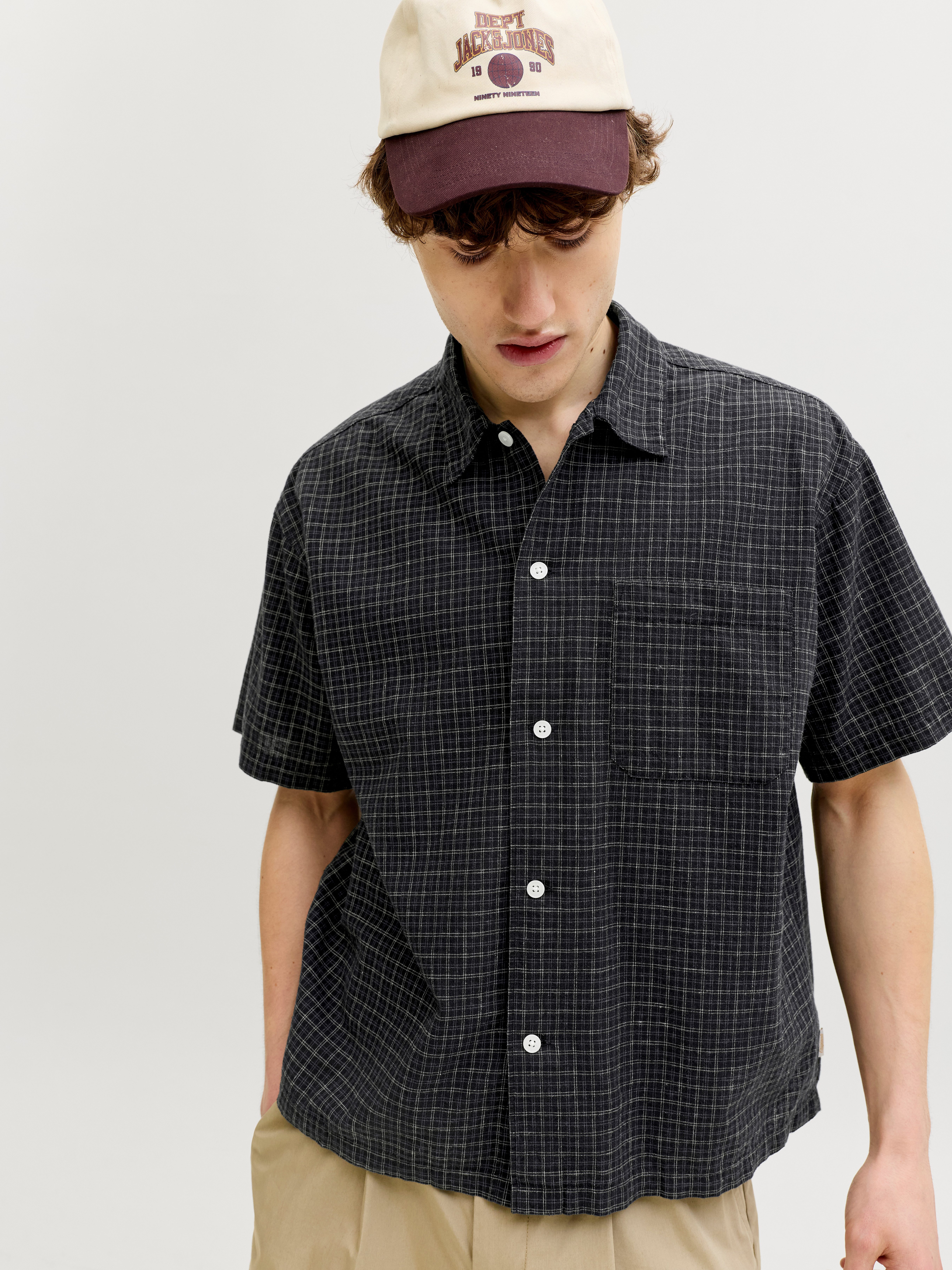Jack & Jones Kurzarmhemd JORRIVIERA LINEN BLEND SHIRT SS LN Baumwollmischung, regular fit