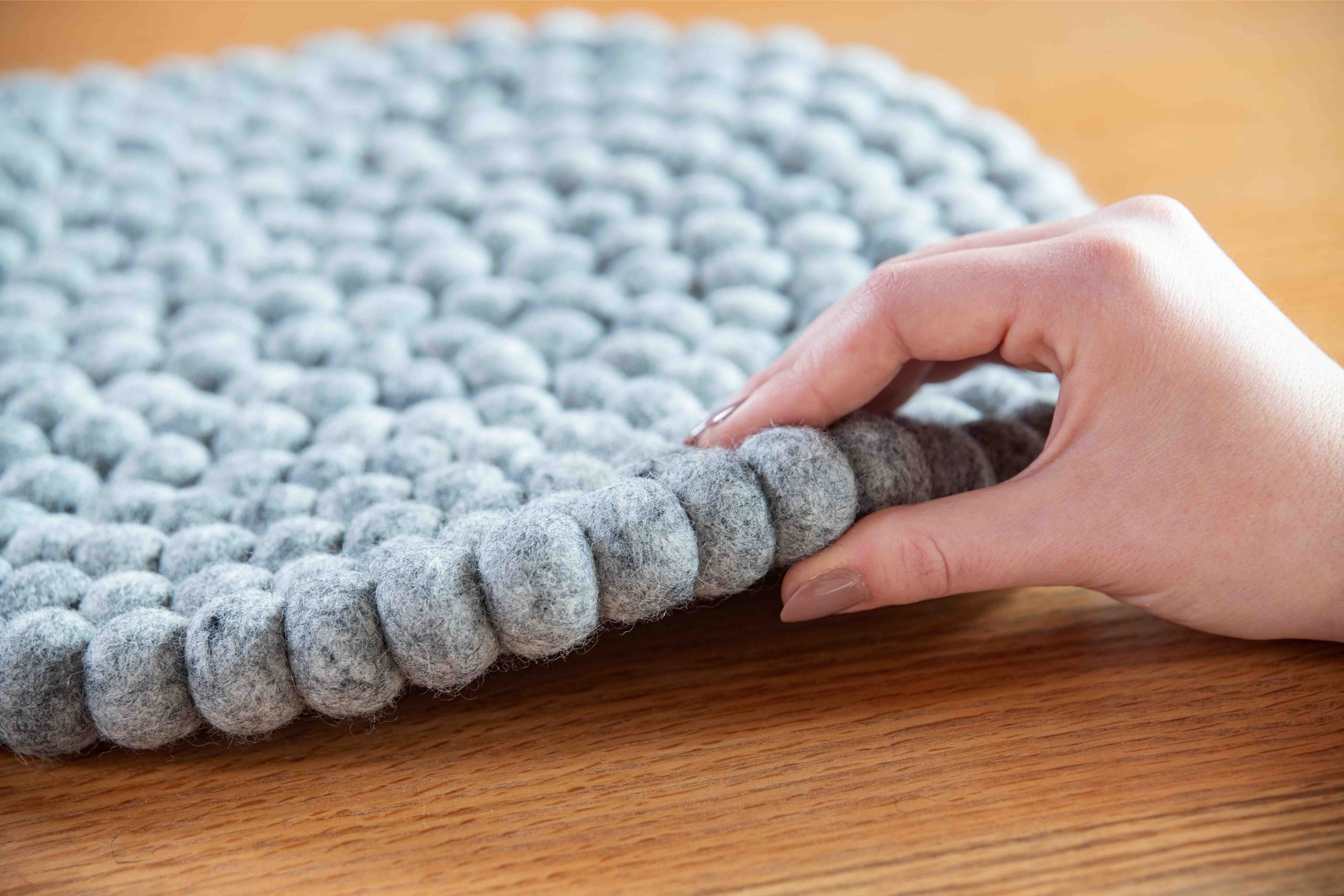 naturling Wollteppich Filz Kugel Teppich aus günstig online kaufen