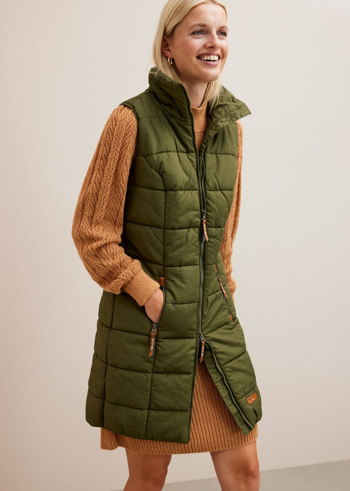 bonprix Longweste mit Stehkragen und Reißverschlusstaschen günstig online kaufen