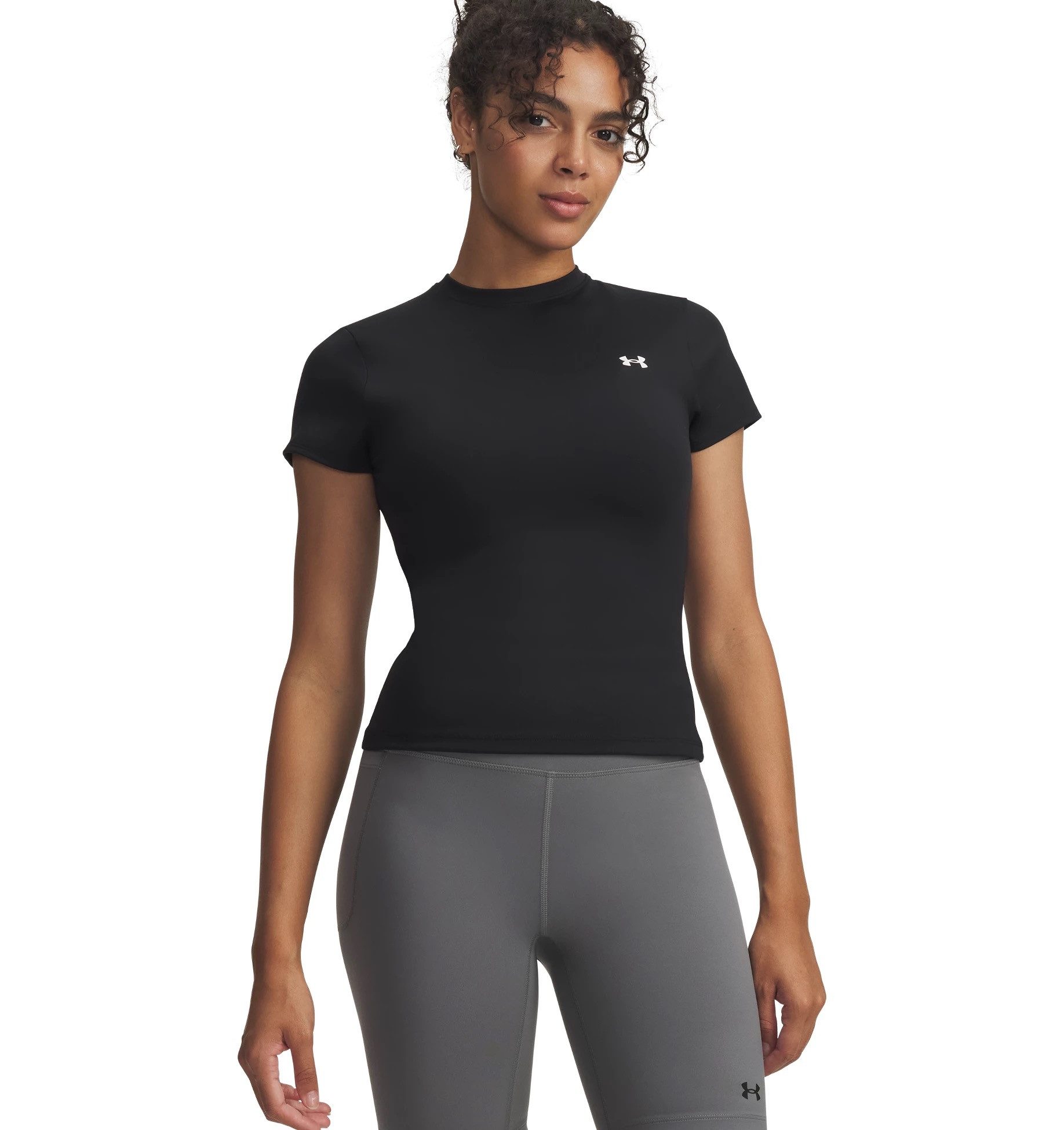 Under Armour® Trainingsshirt MOTION FITTED SS EMEA (1-tlg) körpernahe Passform, eng anliegender Schnitt, 4-Wege-Stretchstoff