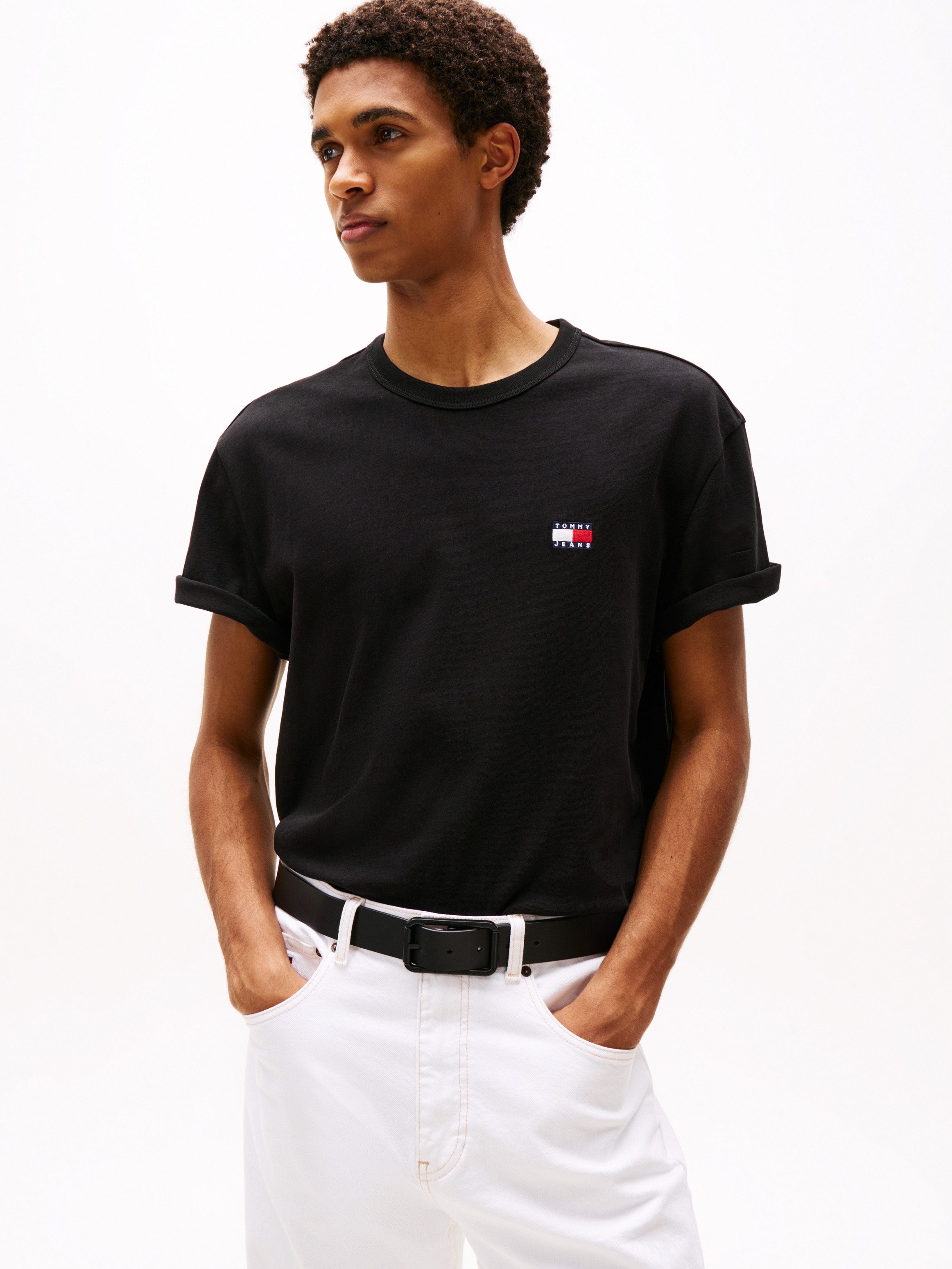 Tommy Jeans T-Shirt TJM REG BADGE TEE EXT mit Logostickerei günstig online kaufen