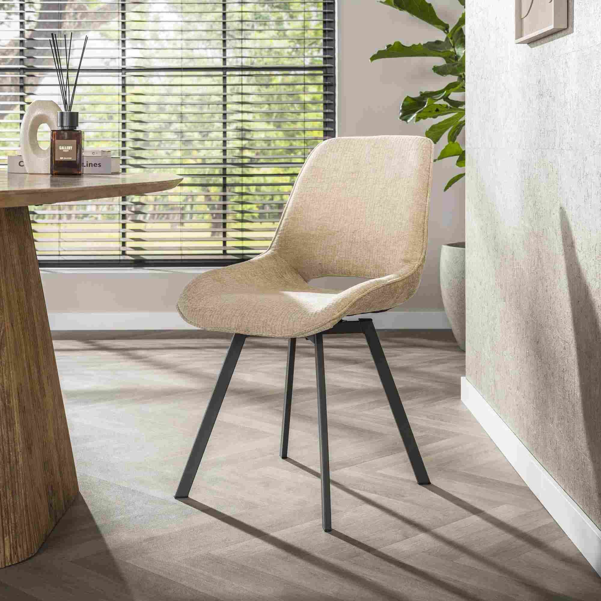 Feeling4Home Stuhl 4er-Set Levi 360° drehbar mit Stoffbezug, Sand, Drehbar, Weicher und bequemer Stoff