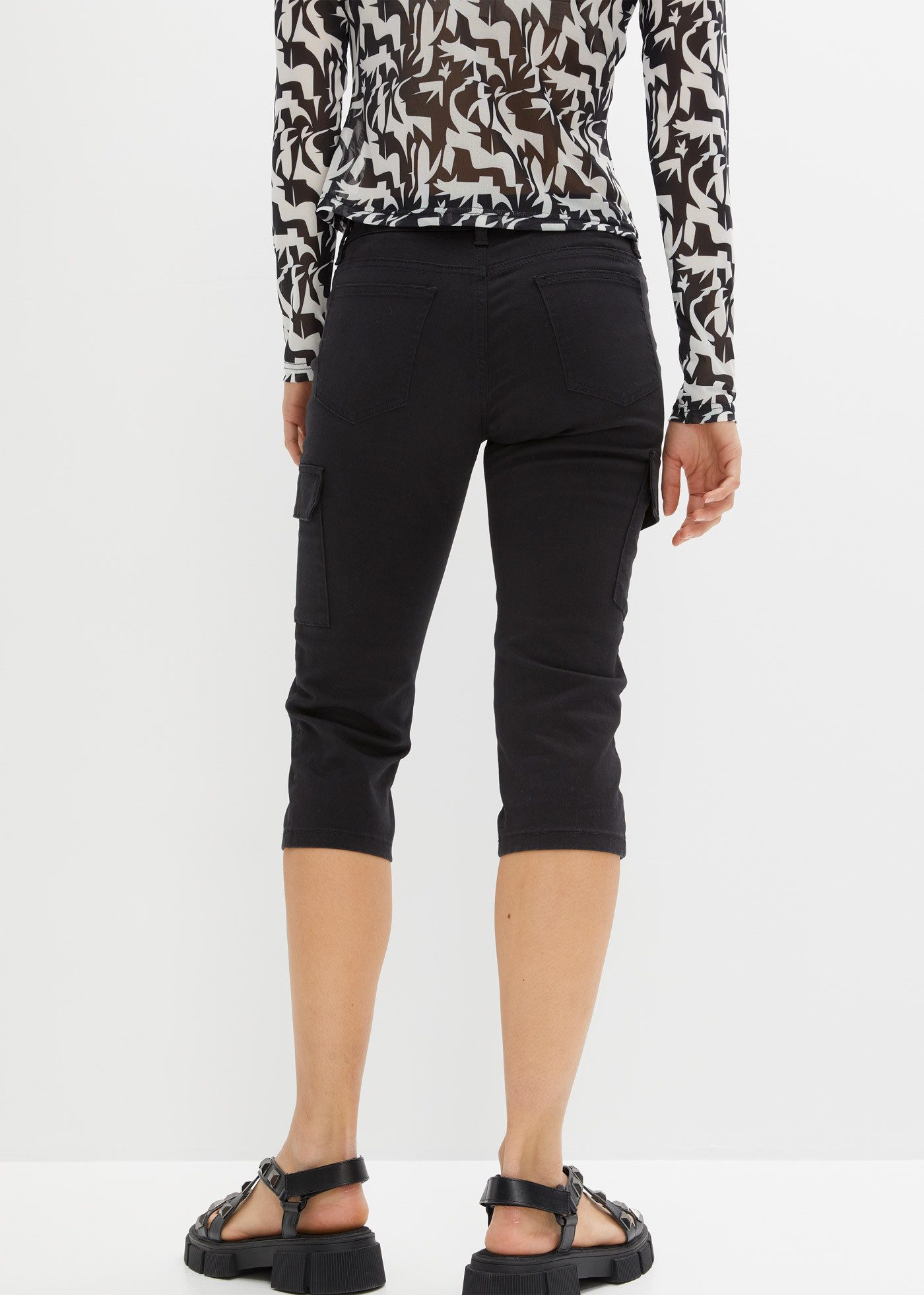 bonprix Caprihose aus Baumwolle mit Elasthan, Skinny Fit, im Cargo-Look
