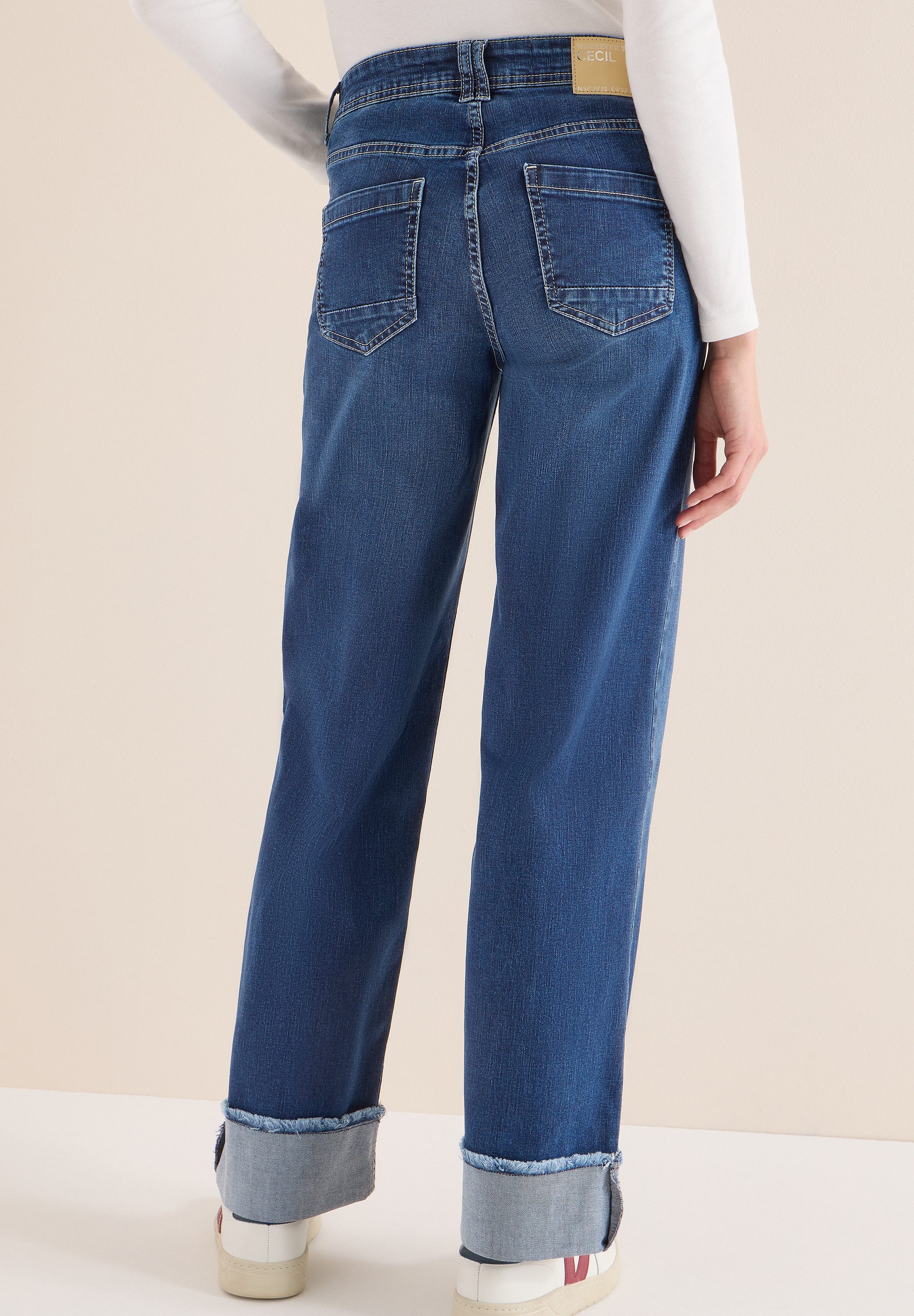 CECIL 5-Pocket-Jeans Style NEELE Wide Leg Washed-Look Jeans mit Aufschlag
