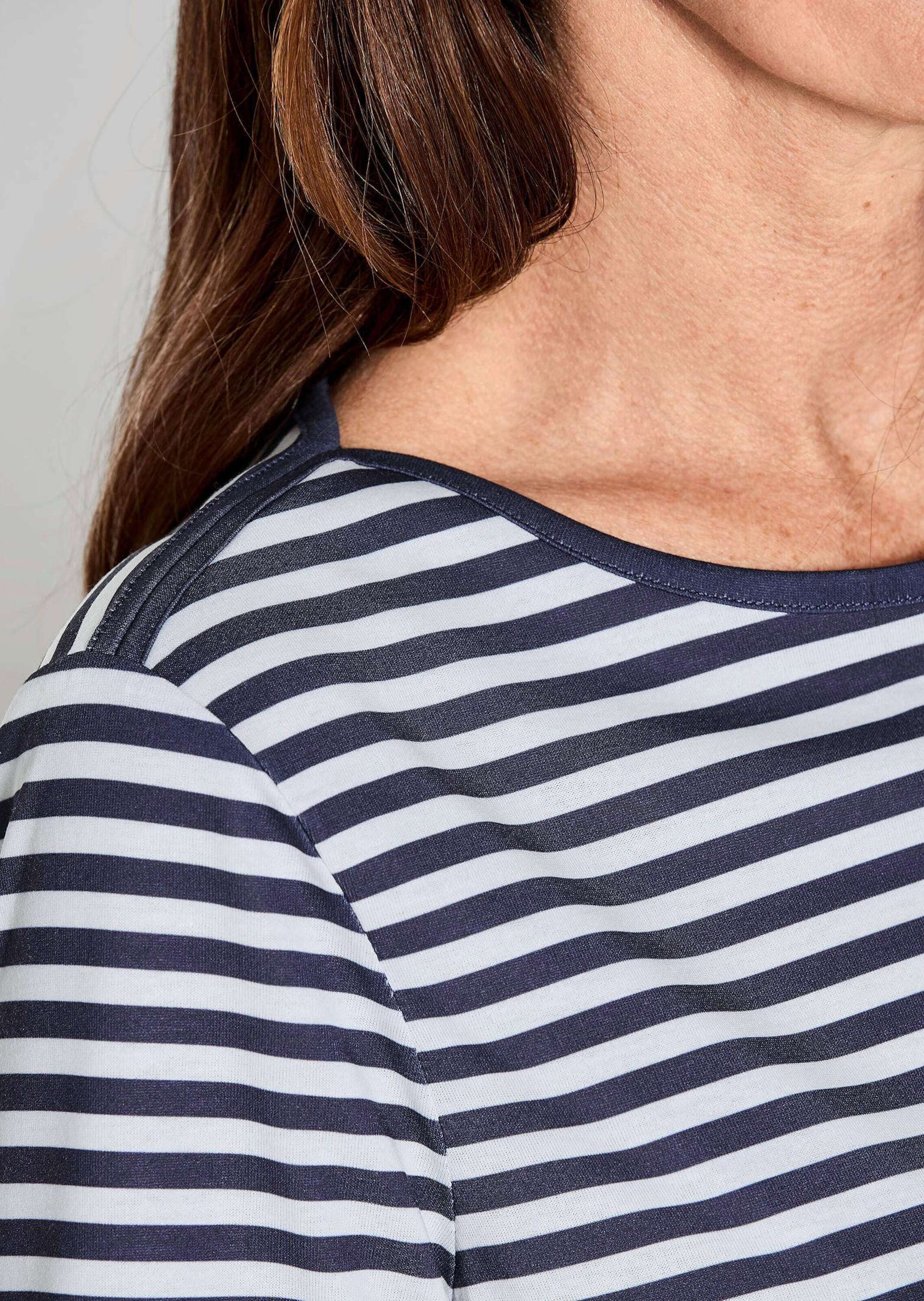 GOLDNER T-Shirt Kurzgröße: Stilvolles Streifenshirt für Damen Basicshirt mit U-Boot-Ausschnitt, Streifenmuster, aus Jersey