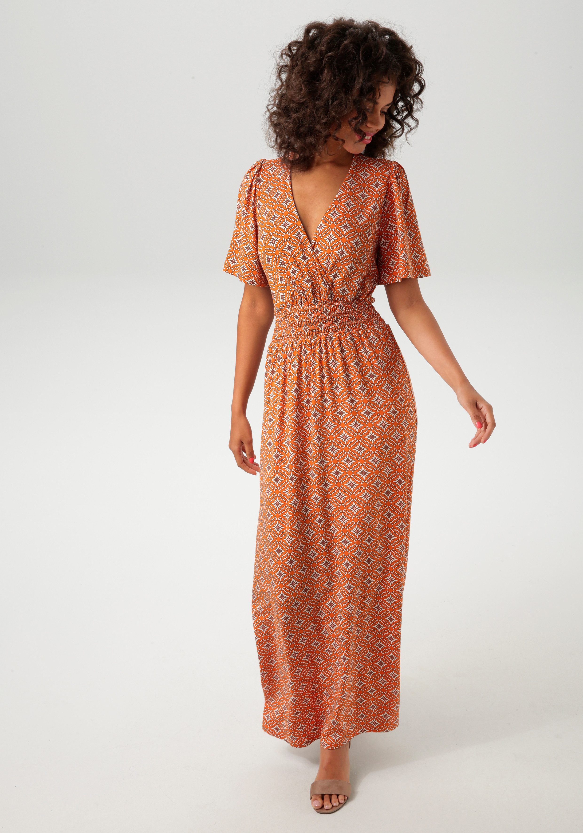 Aniston CASUAL Maxikleid mit extravaganten, grafischen günstig online kaufen