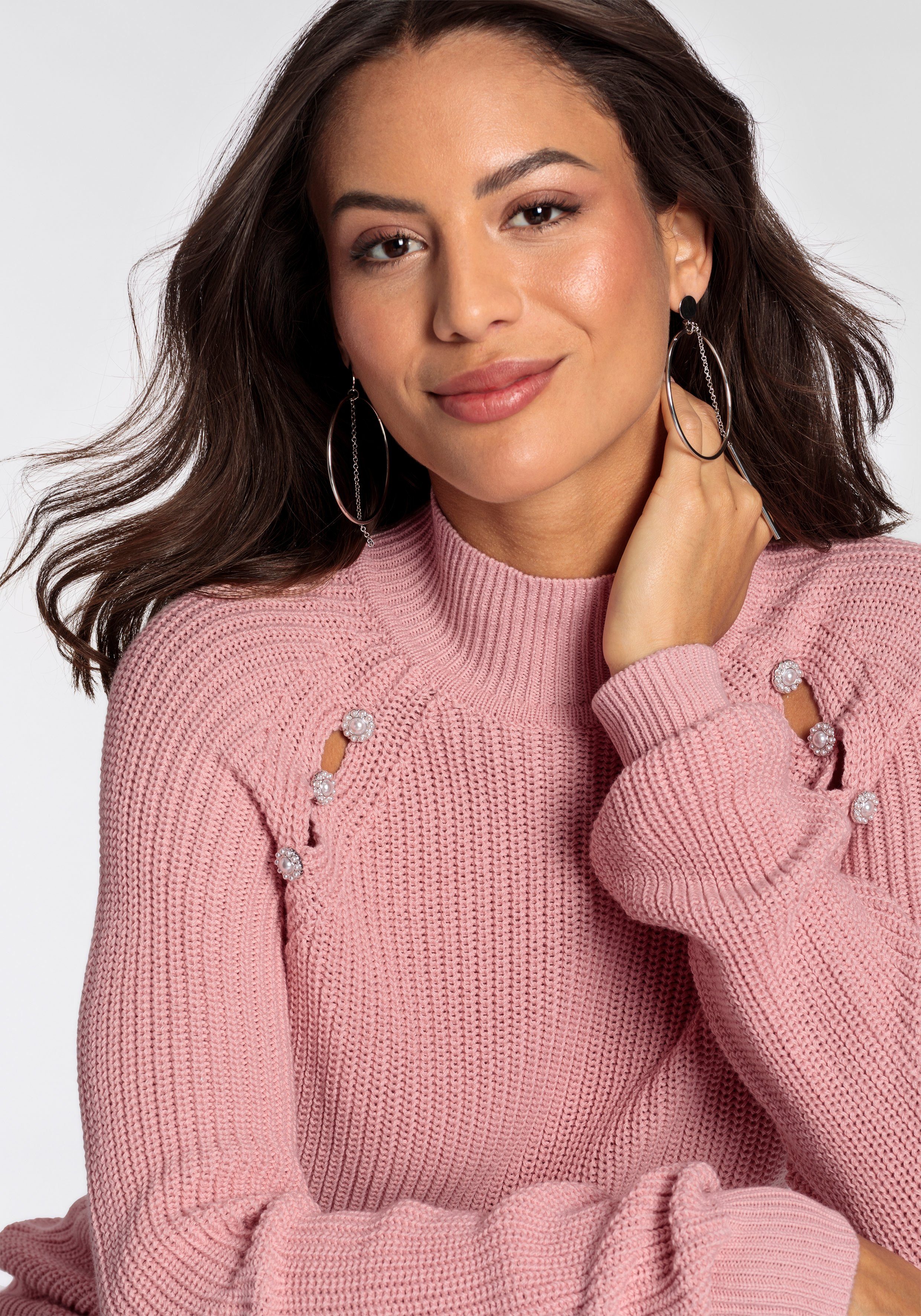 Melrose Stehkragenpullover mit Cut-Outs und Knopfdetails