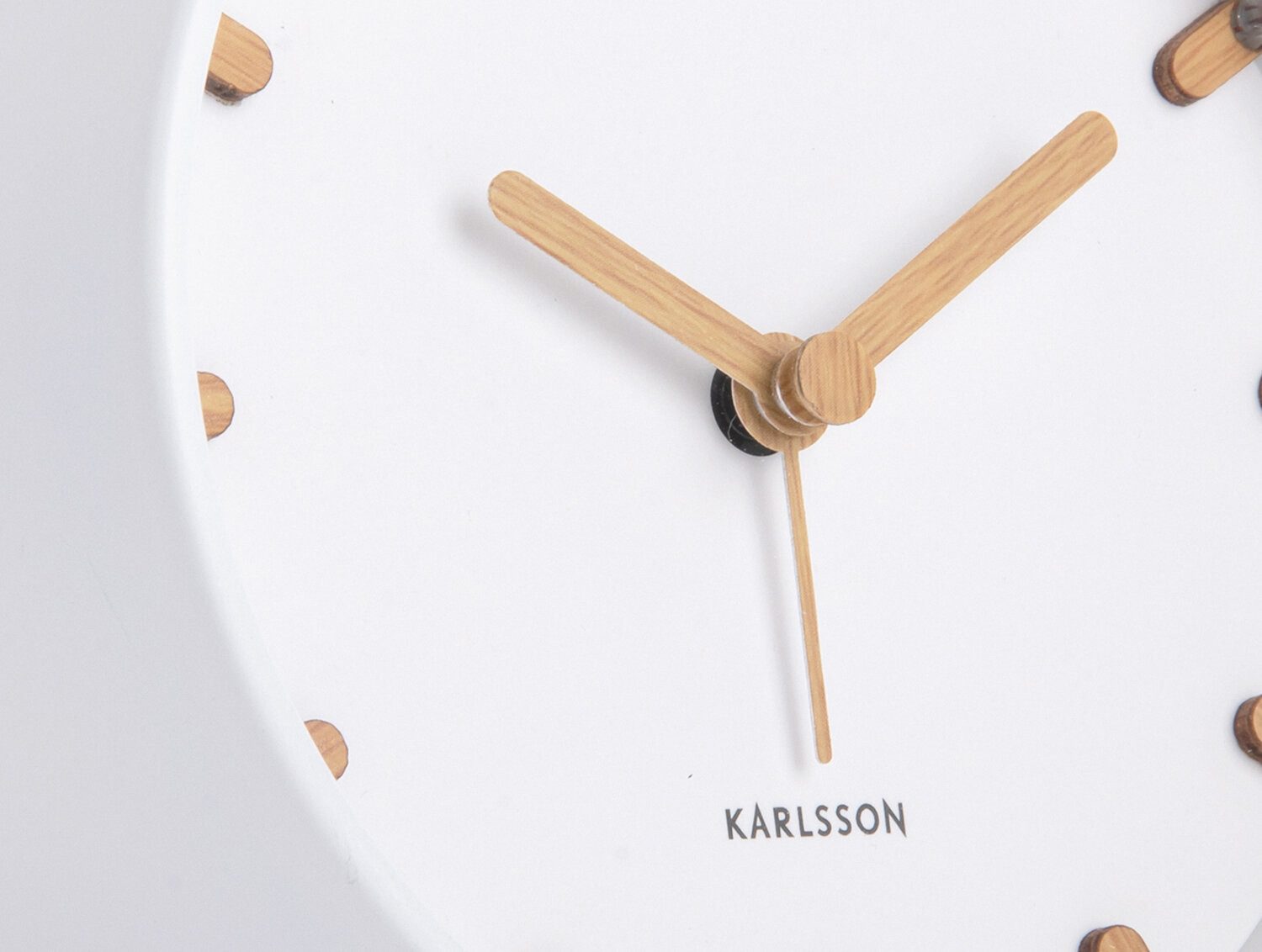 Karlsson Uhr Wecker im skandinavischen Stil GRACE, Ø 11 cm