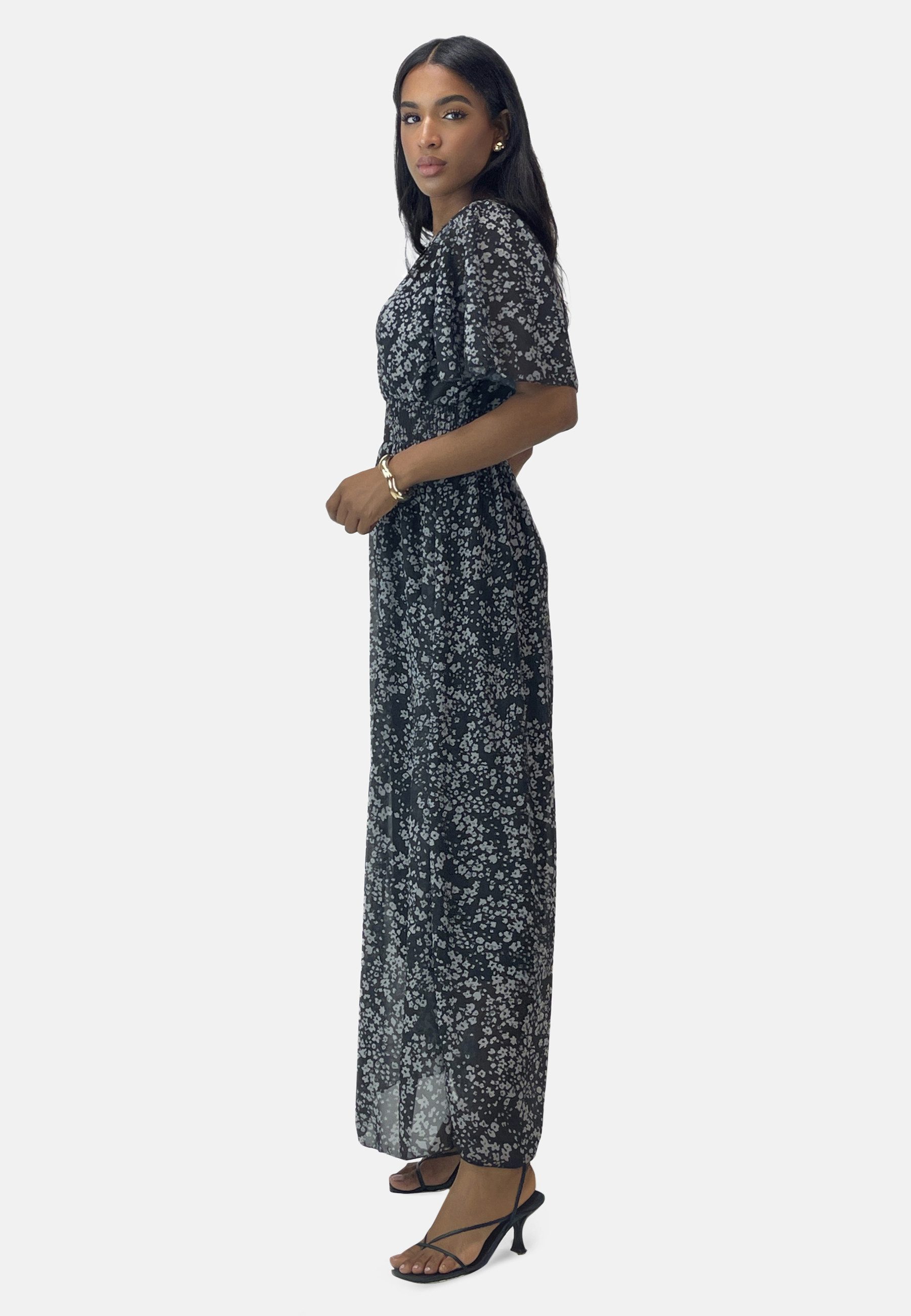 Elara Maxikleid Damen Maxikleid mit V-Ausschnitt, Chiffon-Optik & gesmokter Taille (1-tlg)