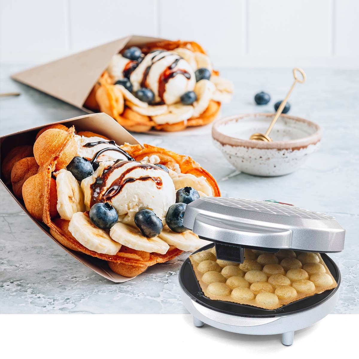 TREBS Waffeleisen 99361, 1000 W, Bubble Waffle Maker, Antihaftbeschichtung, kompaktes Design