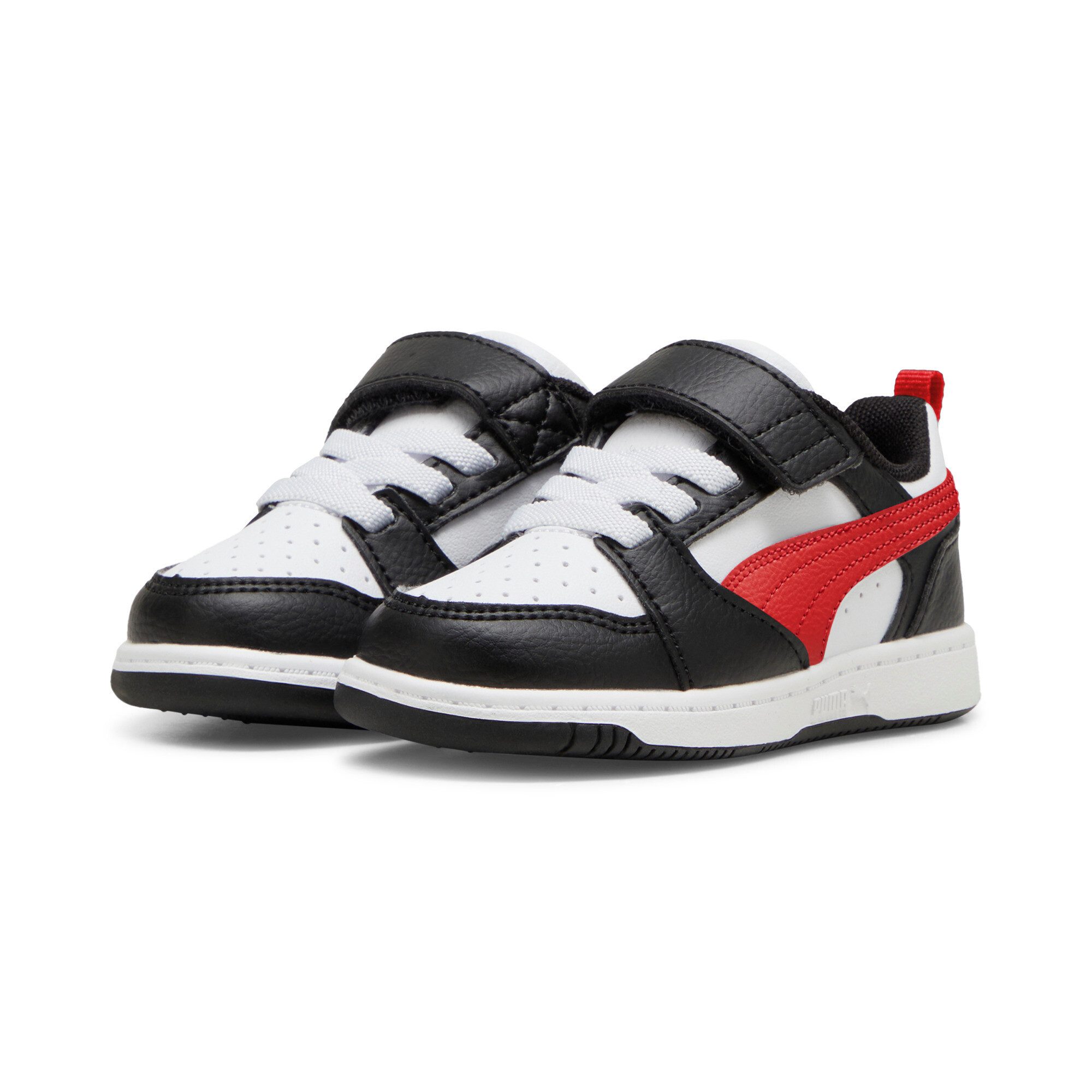 PUMA REBOUND V6 LO AC+ INF Sneaker (für Kinder) mit Klettverschluss, weiche Einlegesohle, profilierte Gummilaufsohle von Puma