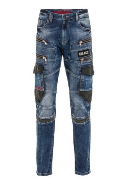 Cipo & Baxx Bequeme Jeans mit auffälligen Applikationen