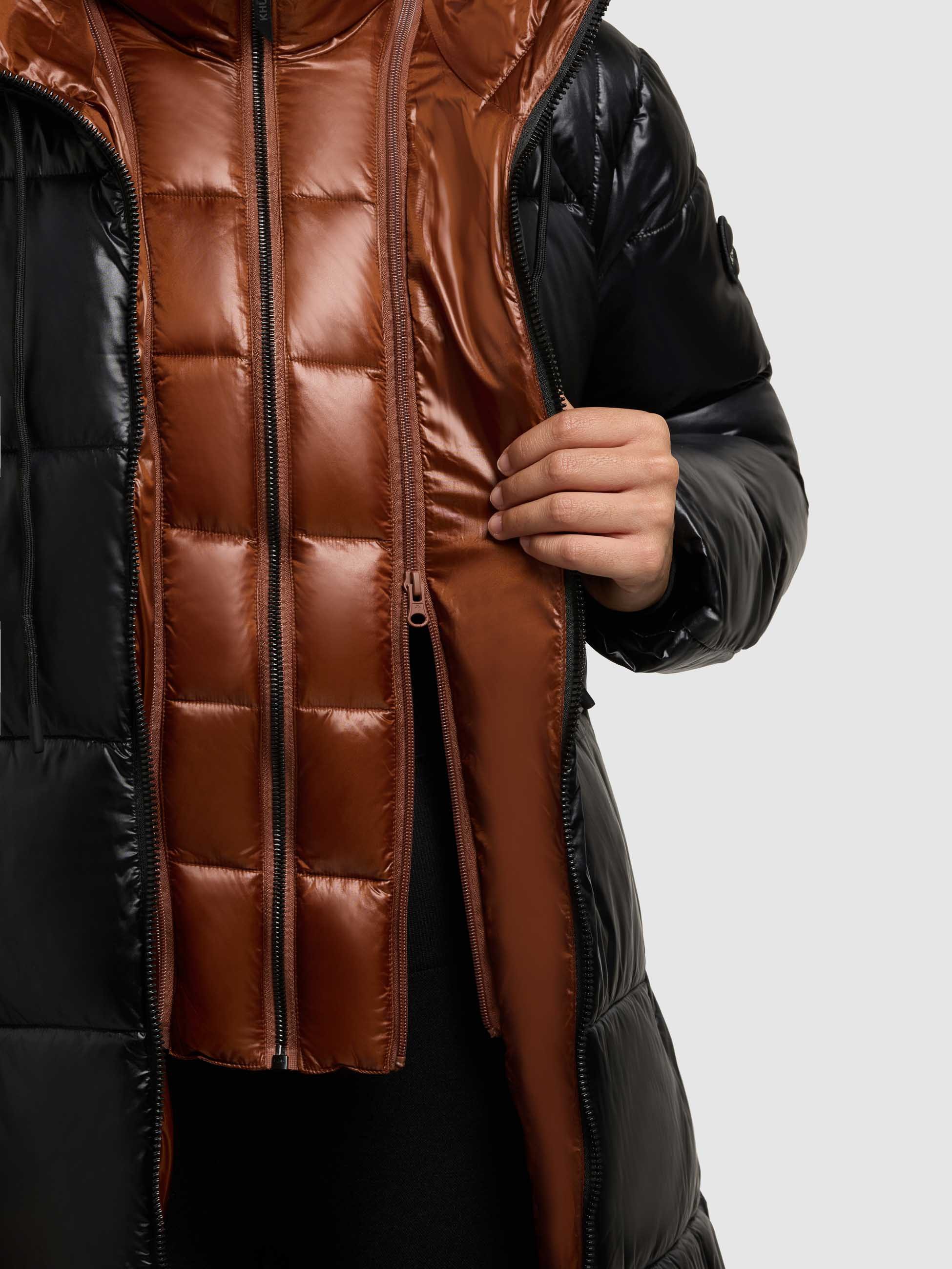 khujo Steppmantel NASHI aus Nylon und Polyester, knielanger Schnitt, mit 2-Wege-Reißverschluss